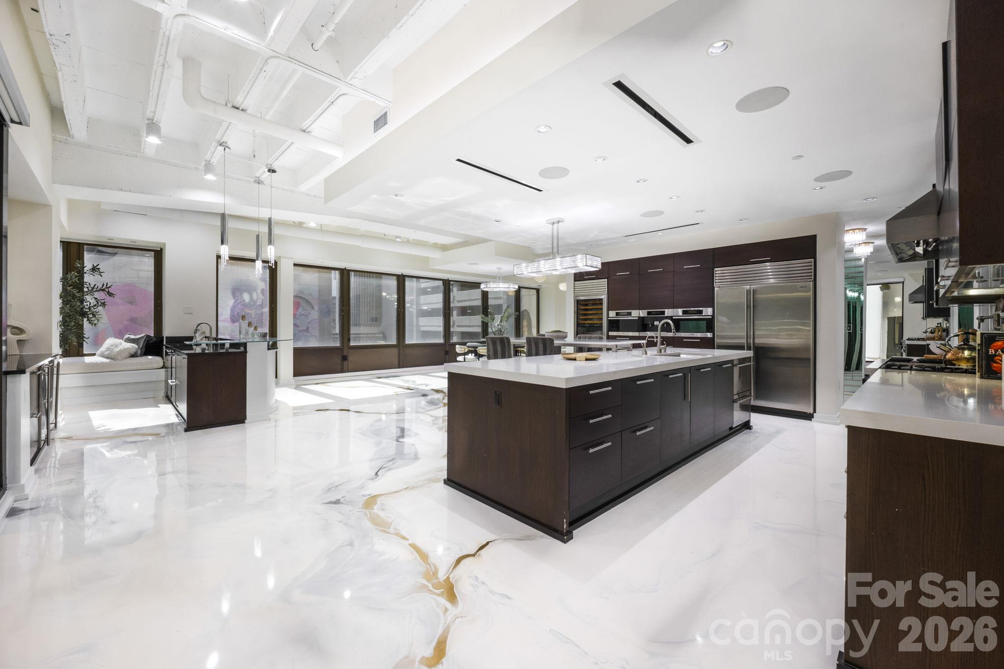 139 Tryon Street, Charlotte, photo 1 of 8