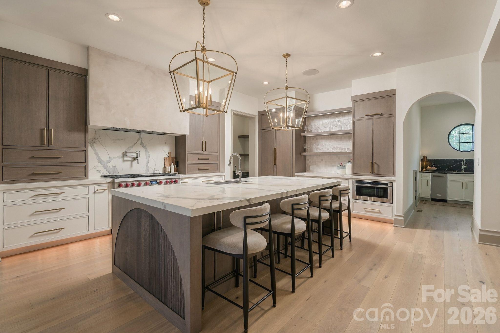 900 Jefferson Drive, Charlotte, photo 6 of 8