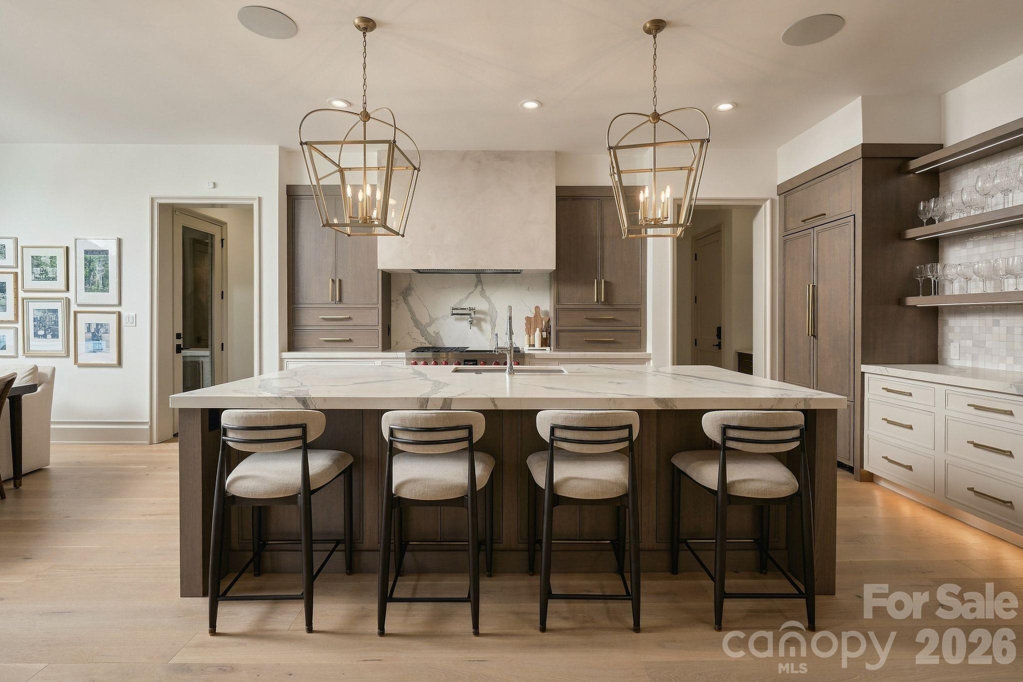 900 Jefferson Drive, Charlotte, photo 5 of 8