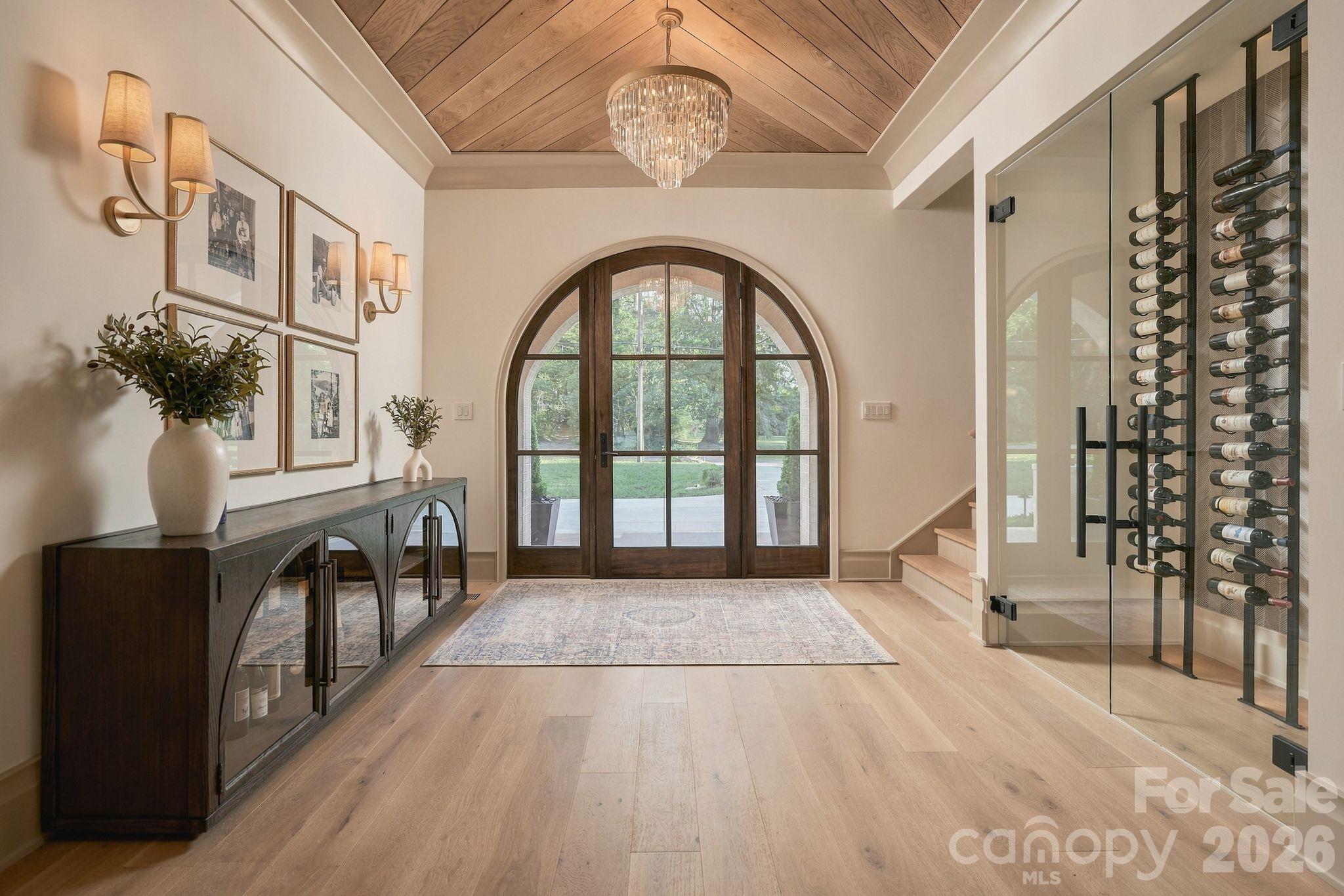 900 Jefferson Drive, Charlotte, photo 3 of 8
