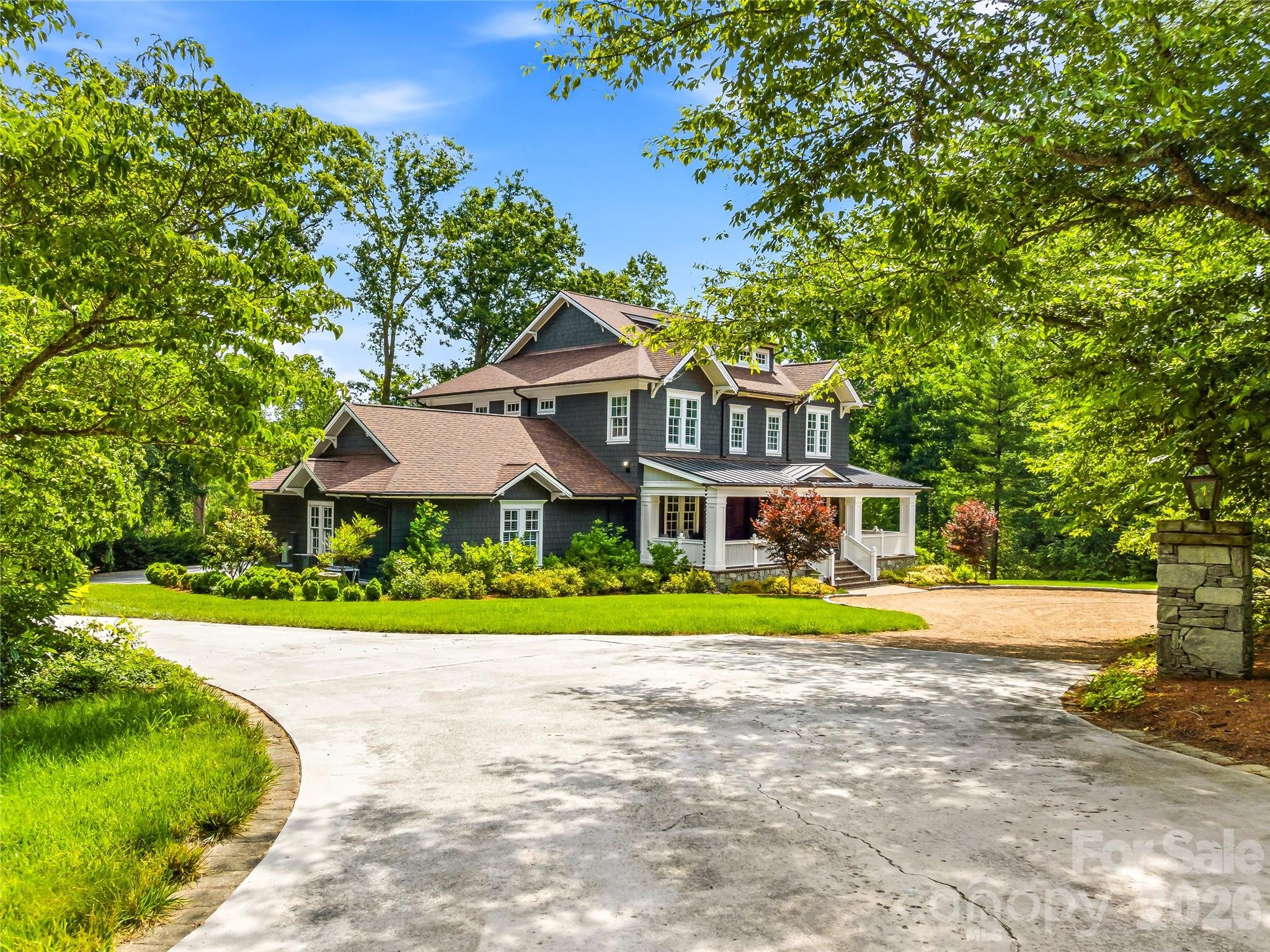 1 Cedar Chine Drive, Asheville, photo 1 of 8