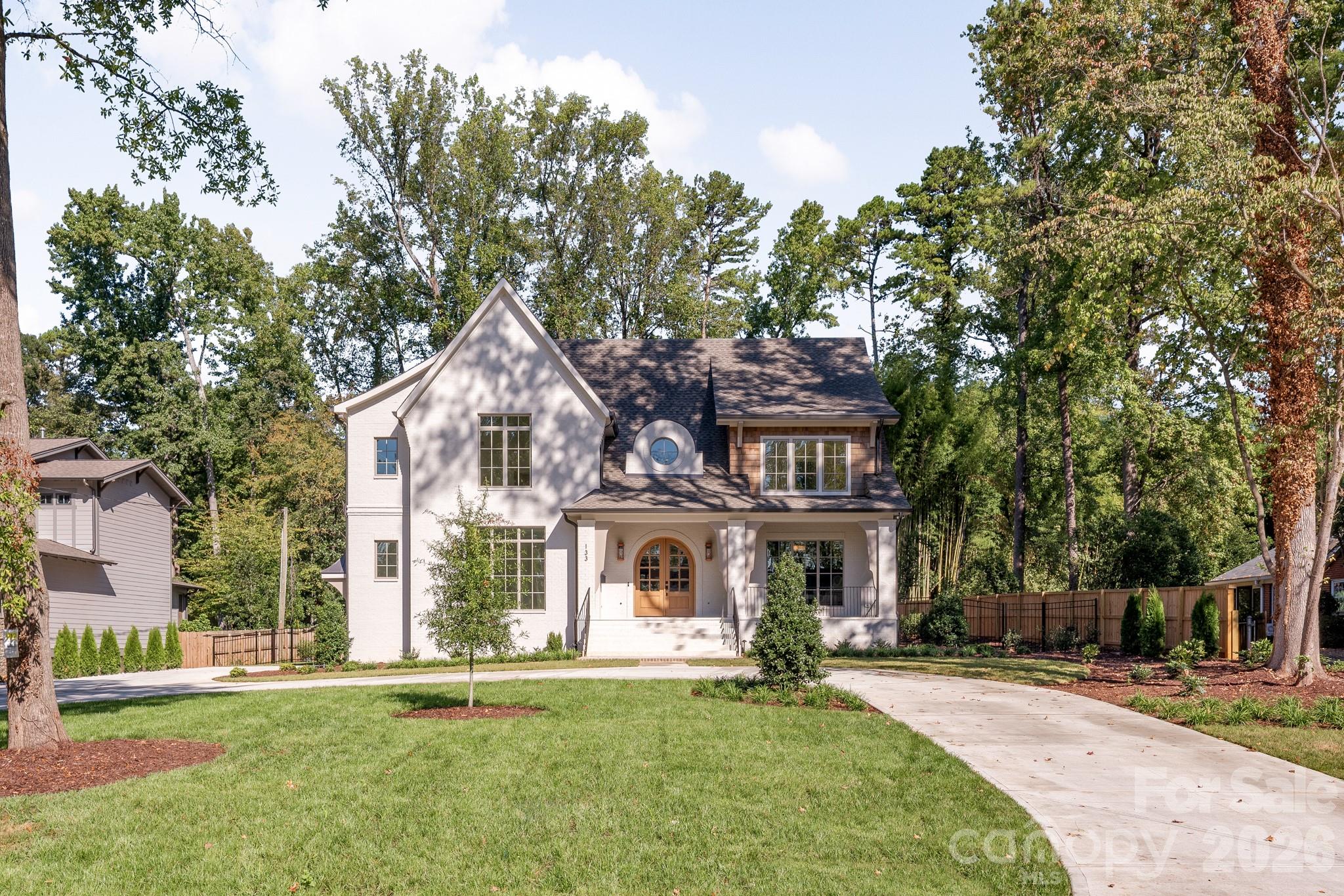 133 Wonderwood Drive, Charlotte, photo 2 of 8
