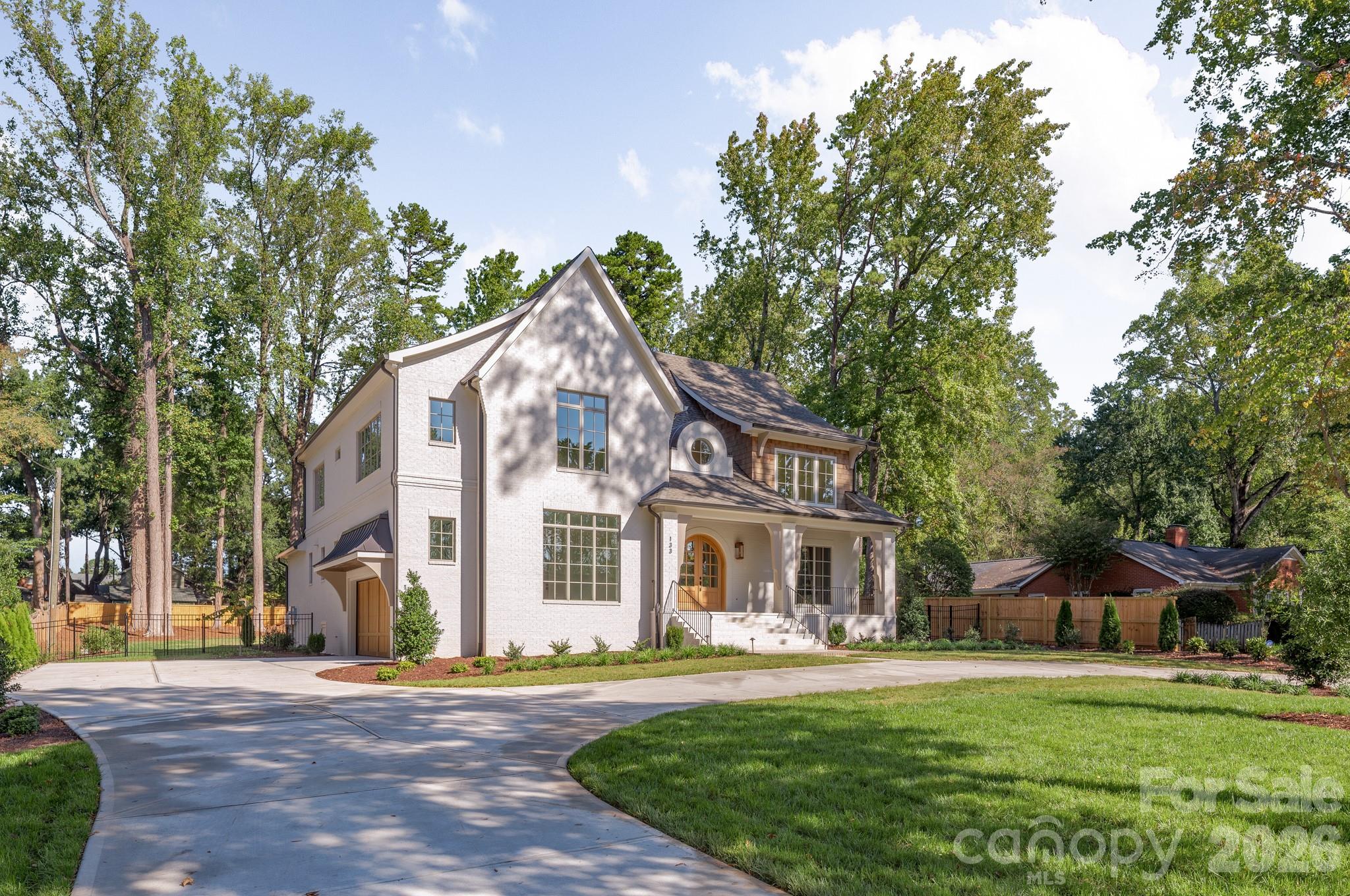 133 Wonderwood Drive, Charlotte, photo 3 of 8