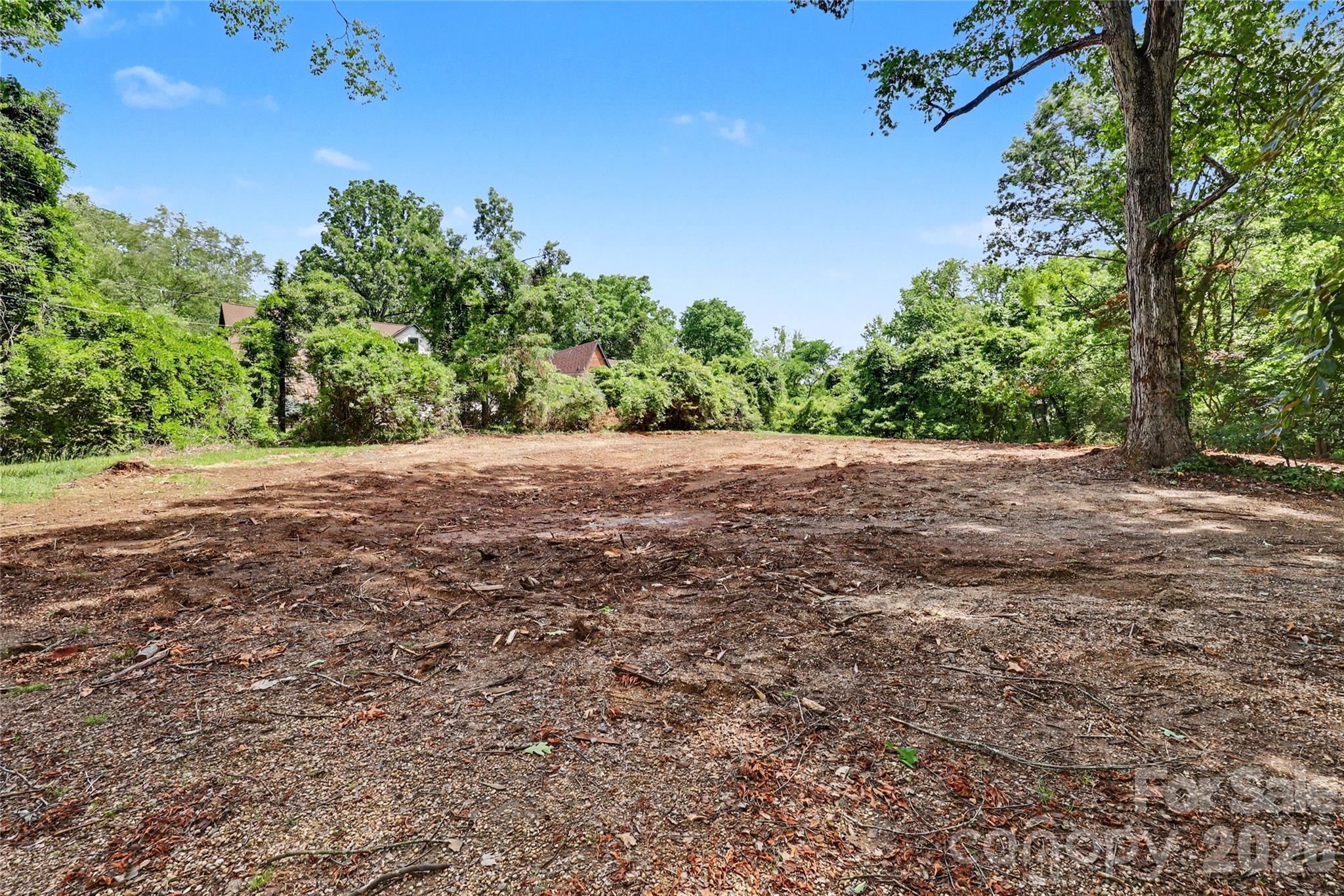 6510 Sharon Hills Road, Charlotte, photo 2 of 8