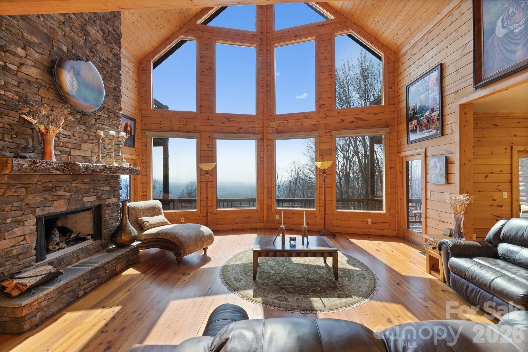 277 Kestrel Court, Sapphire, photo 3 of 8