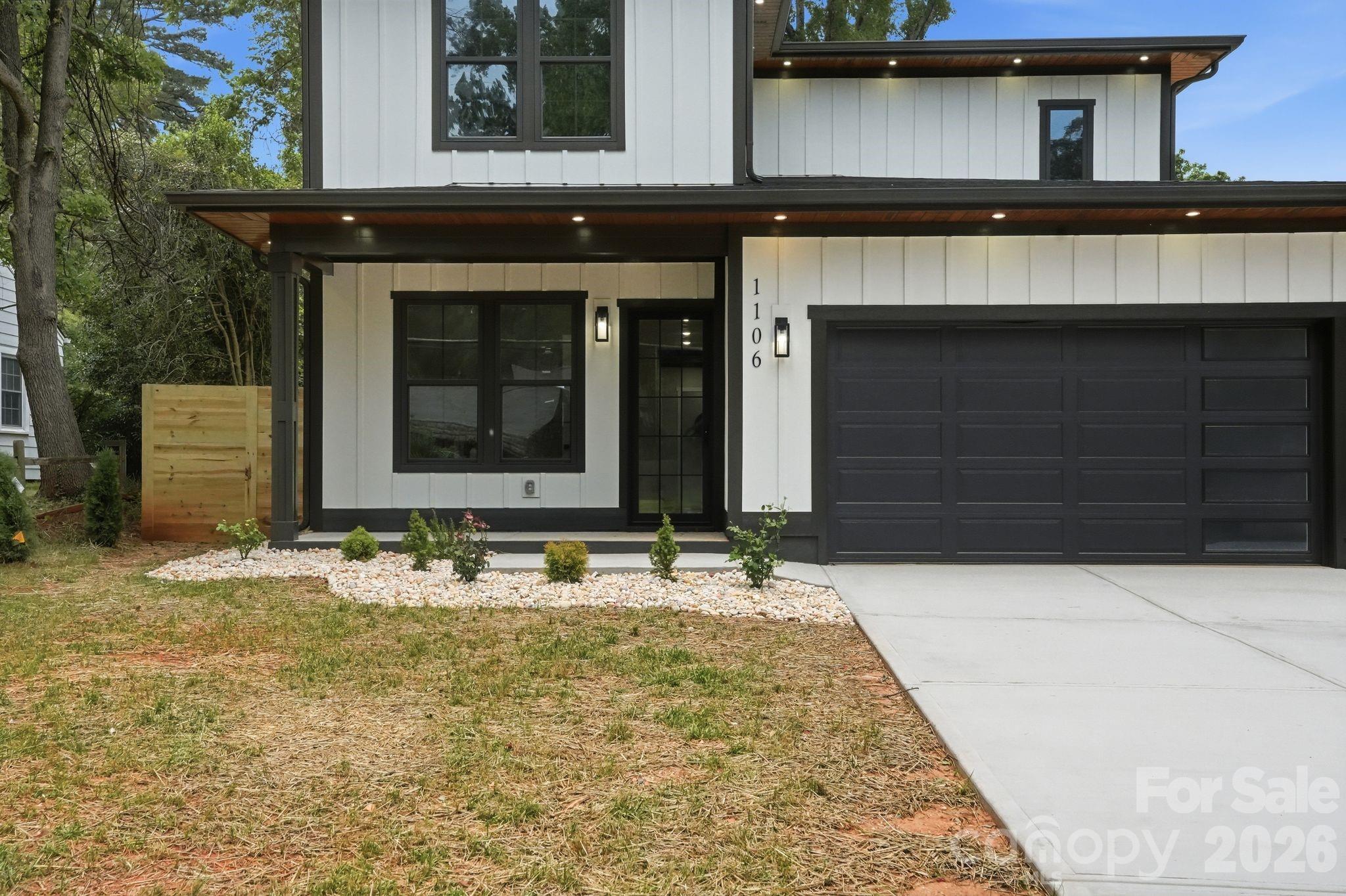 1106 Brookhurst Drive, Charlotte, photo 5 of 8