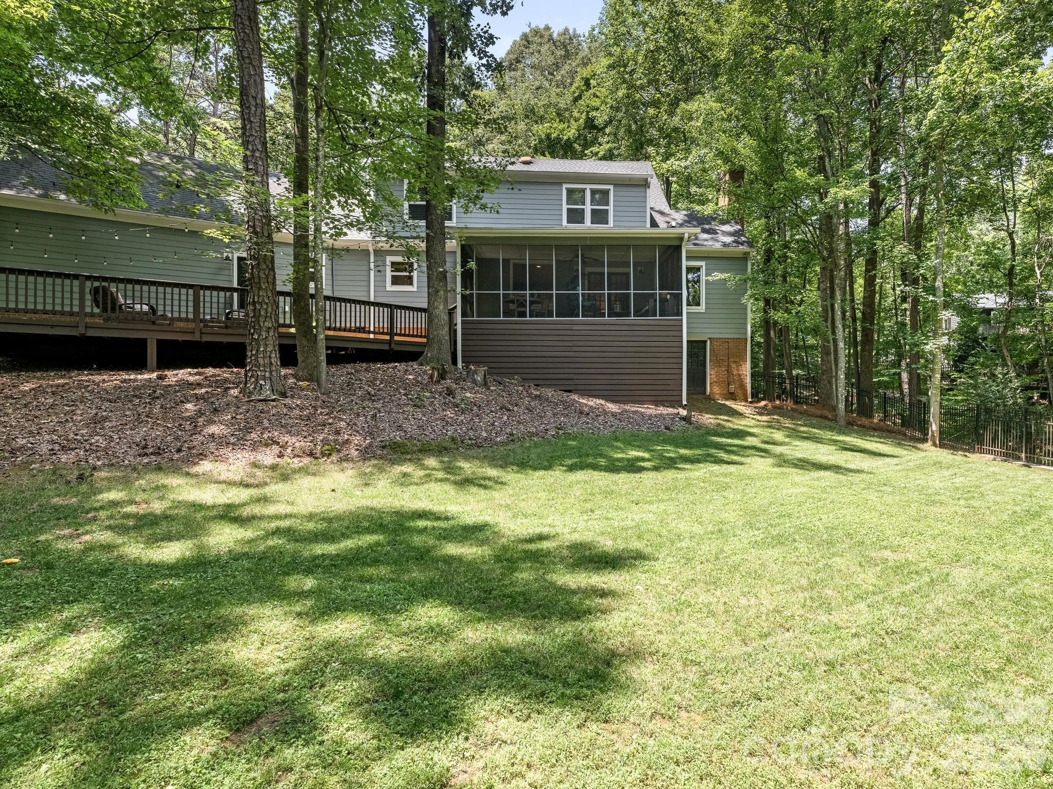 2712 Houston Branch Road, Charlotte, photo 2 of 8