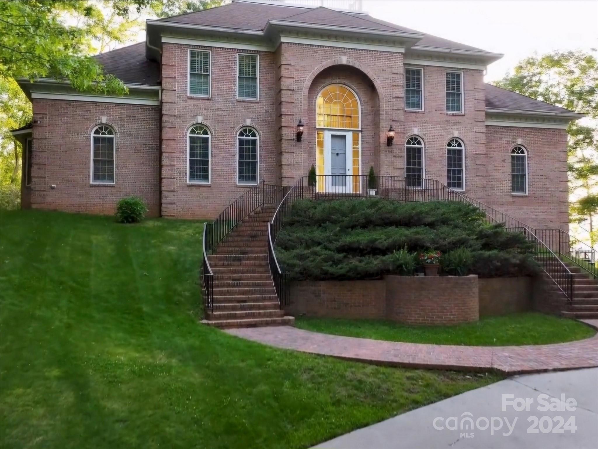 1767 Ridge Way Street, Sylva, photo 2 of 8