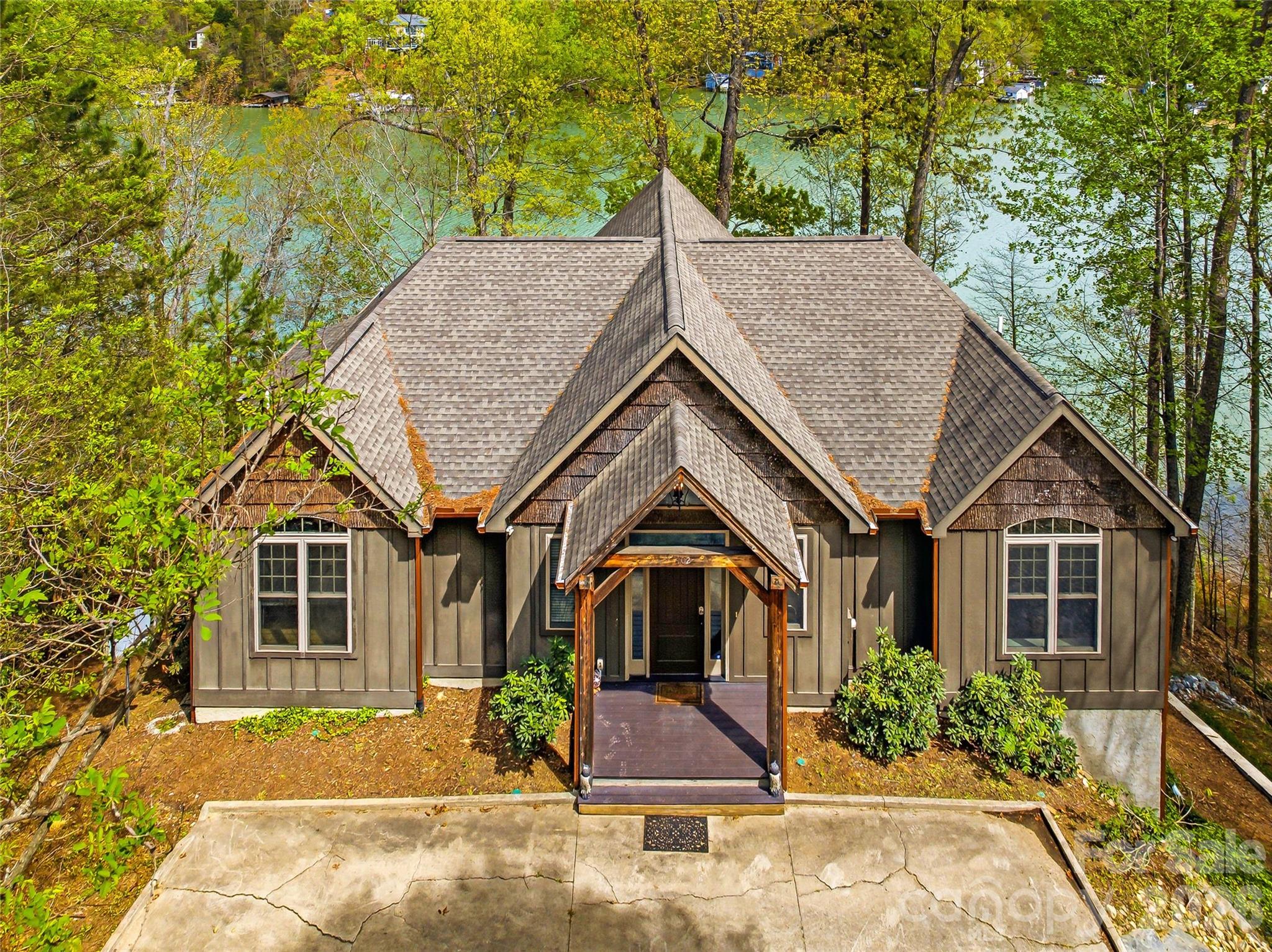402 Holmstead Drive, Lake Lure, photo 2 of 8