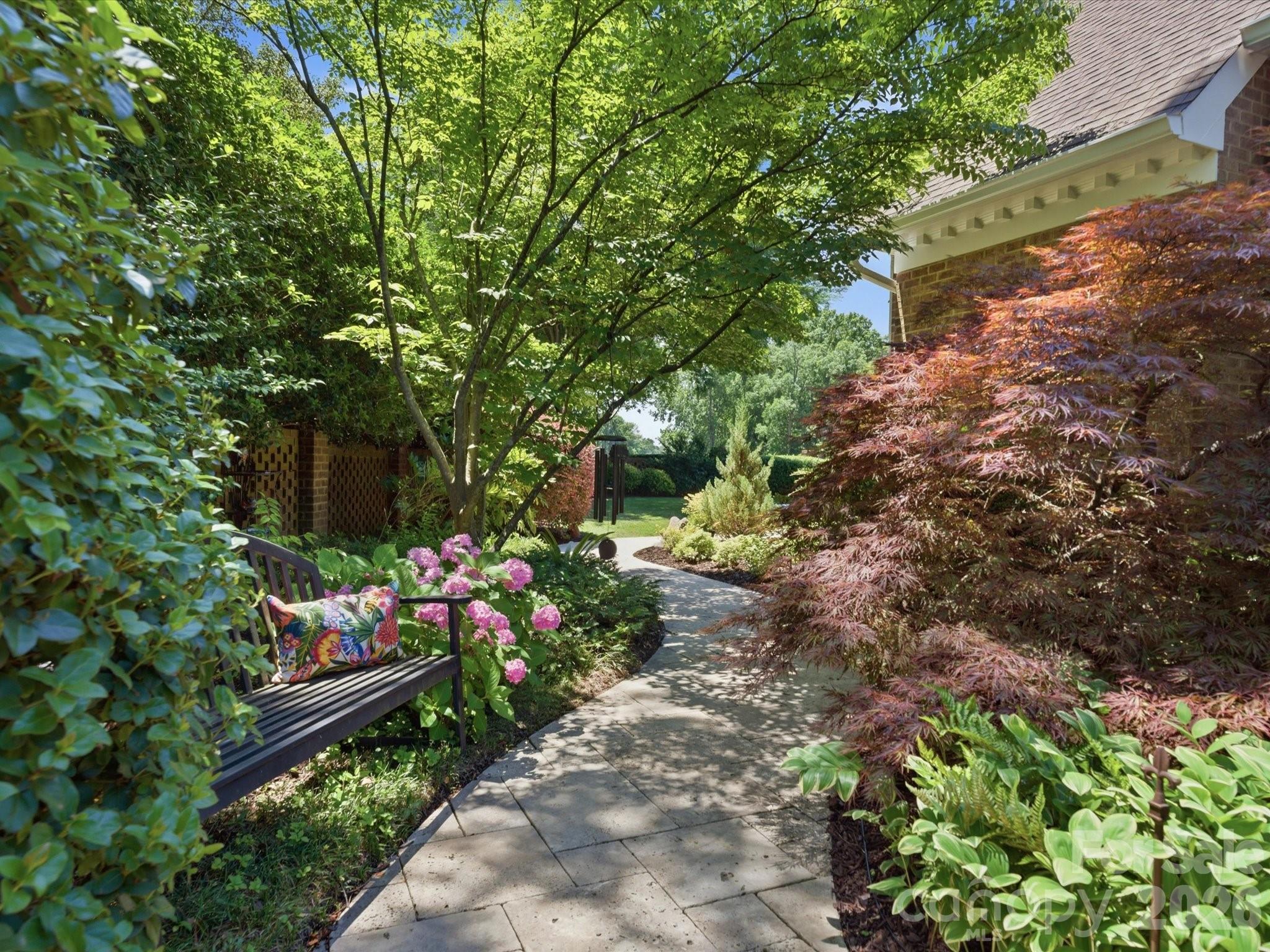 5617 Providence Country Club Drive, Charlotte, photo 8 of 8