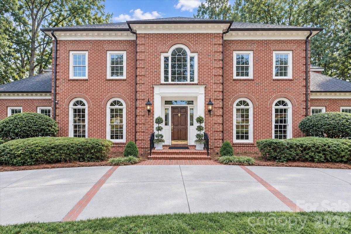 326 Deauville Road, Statesville, photo 2 of 8