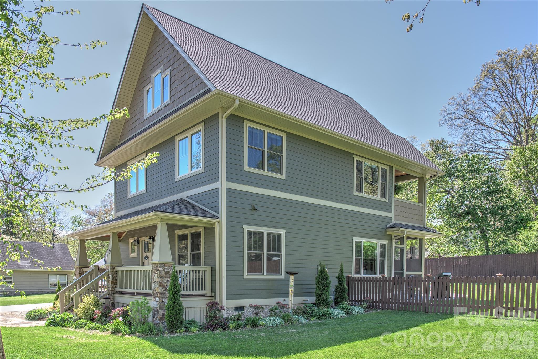 6 Hamlet Street, Black Mountain, photo 2 of 8