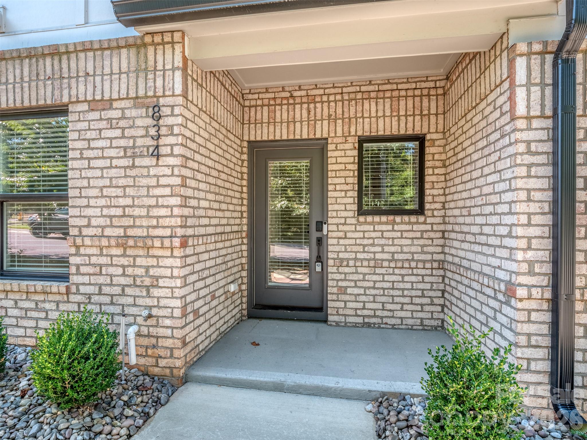 834 Van Every Street, Charlotte, photo 6 of 8