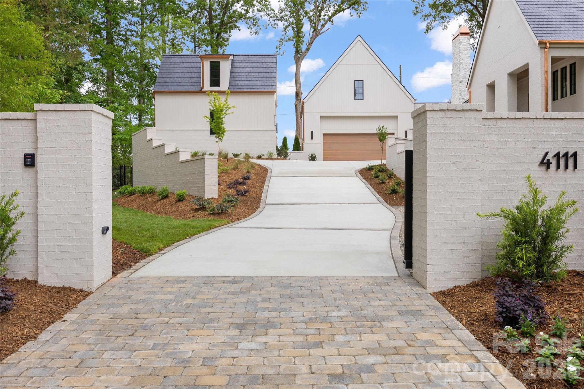 4111 Columbine Circle, Charlotte, photo 4 of 8
