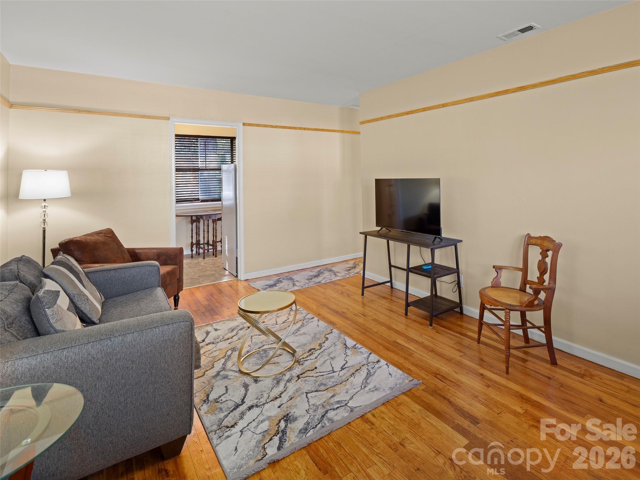 615 Biltmore Avenue, Asheville, photo 2 of 8
