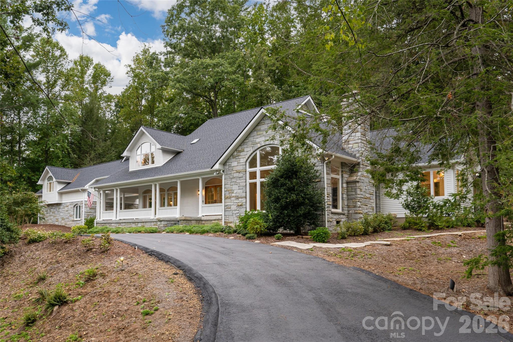 4 Cedar Hill Drive, Asheville, photo 6 of 8