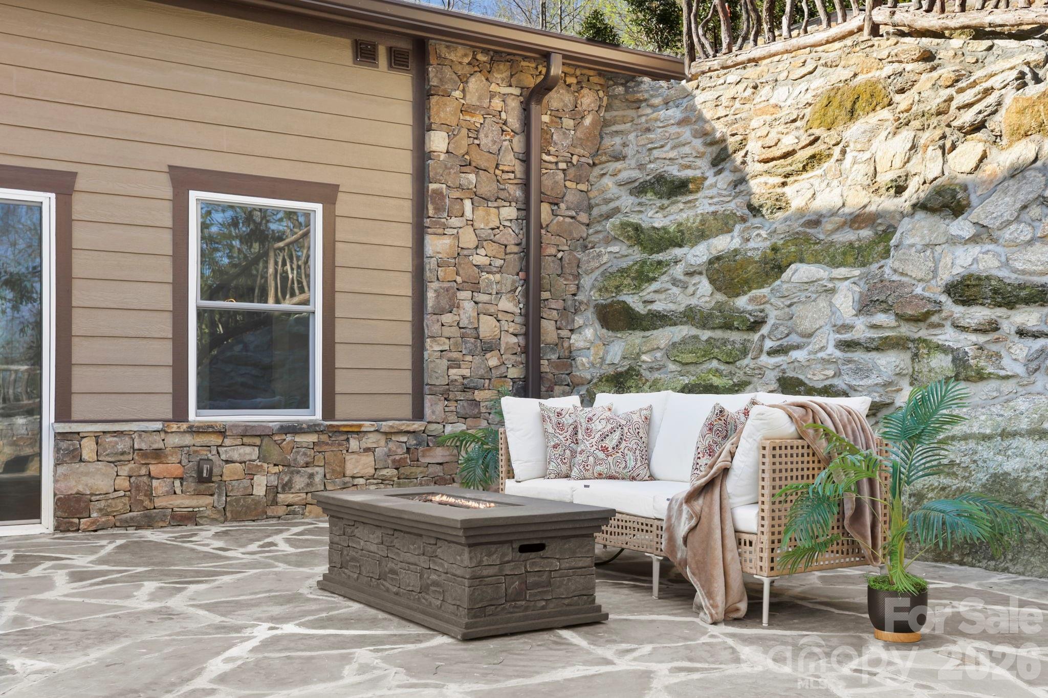 162 Preserve Court, Hendersonville, photo 7 of 8