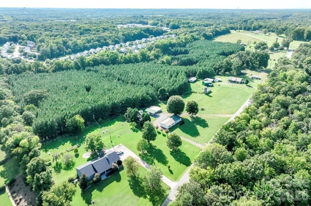 3322 Morehead Road, Charlotte, photo 2 of 8