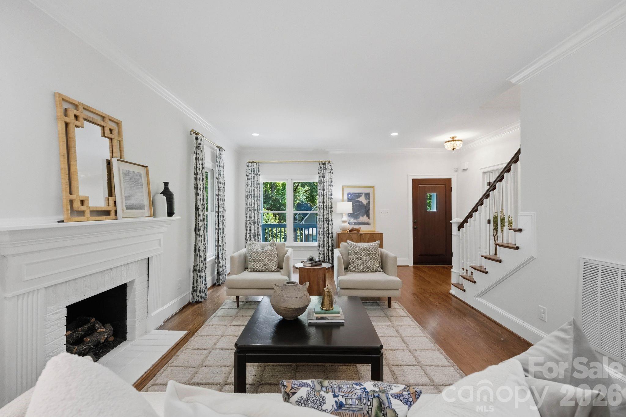 2013 Victorian Place, Charlotte, photo 7 of 8