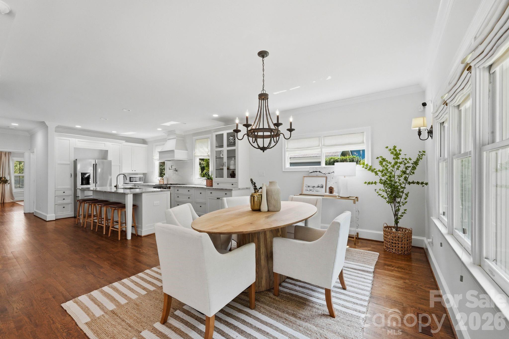 2013 Victorian Place, Charlotte, photo 6 of 8