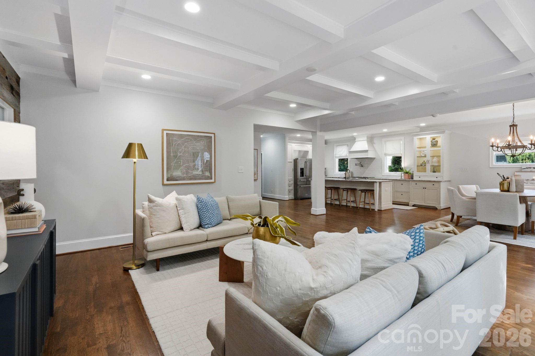 2013 Victorian Place, Charlotte, photo 4 of 8