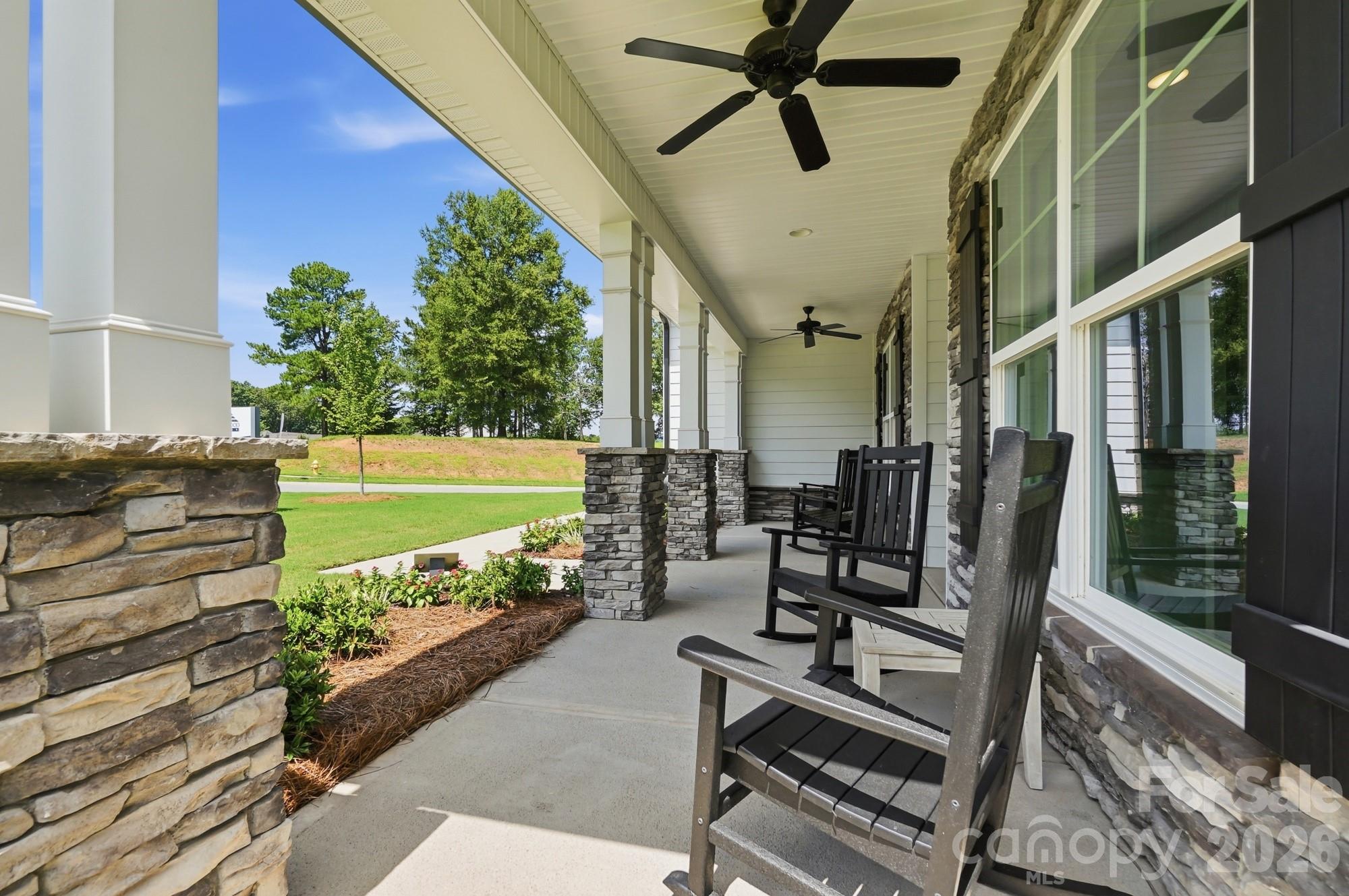 000 Mackwood Road, Mooresville, photo 2 of 8