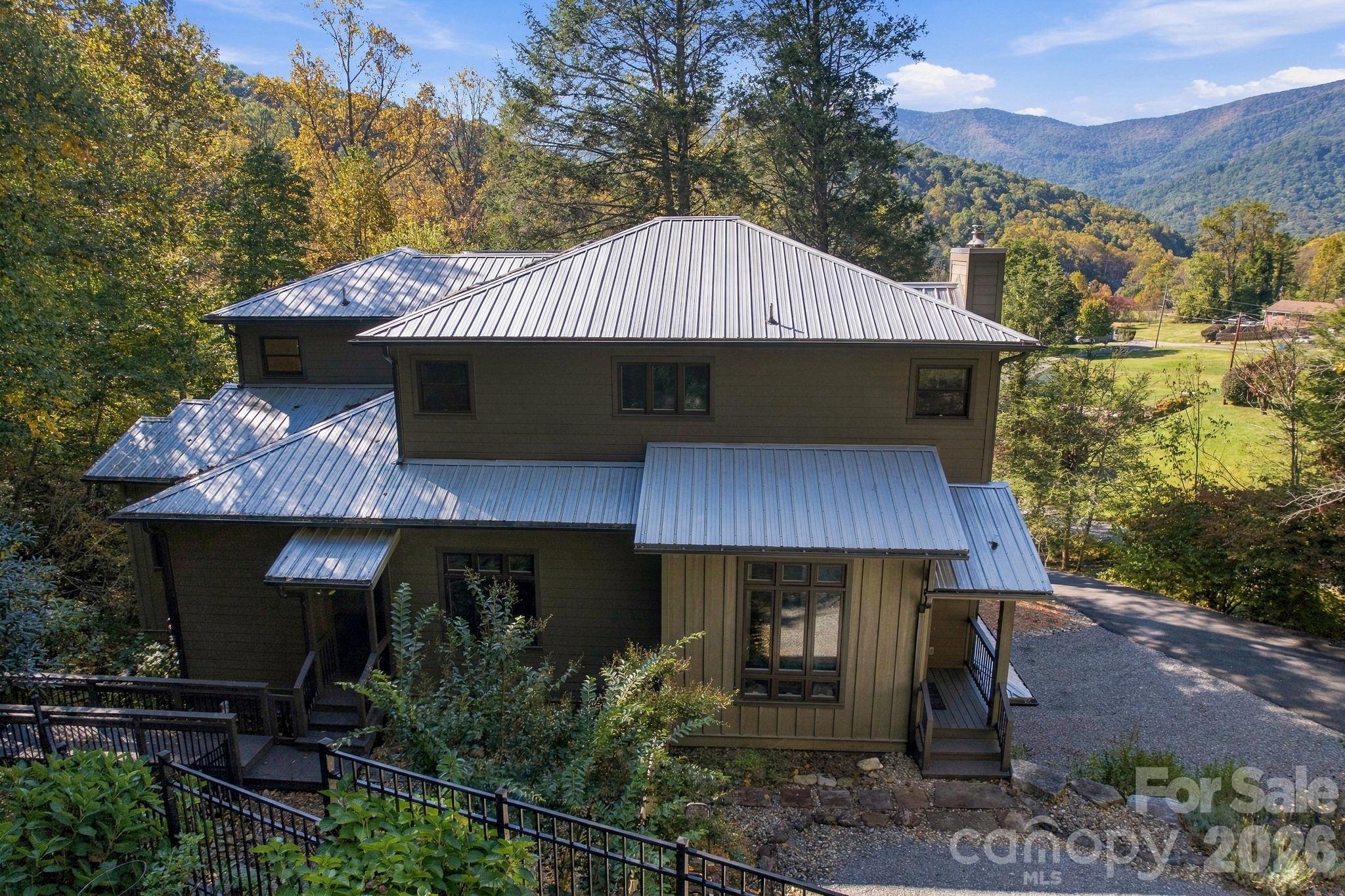 39 Williams Cove Road, Black Mountain, photo 1 of 8