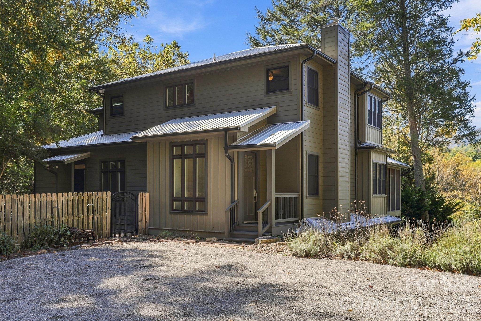 39 Williams Cove Road, Black Mountain, photo 2 of 8