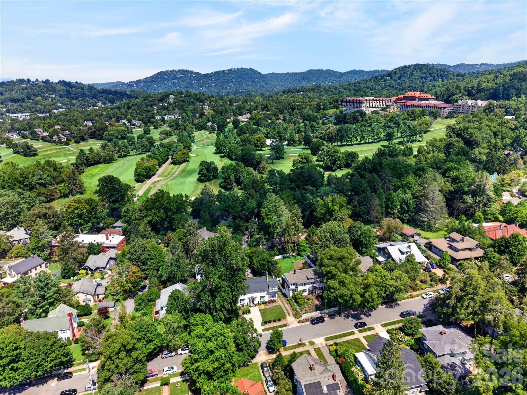 55 Edgemont Road, Asheville, photo 3 of 8