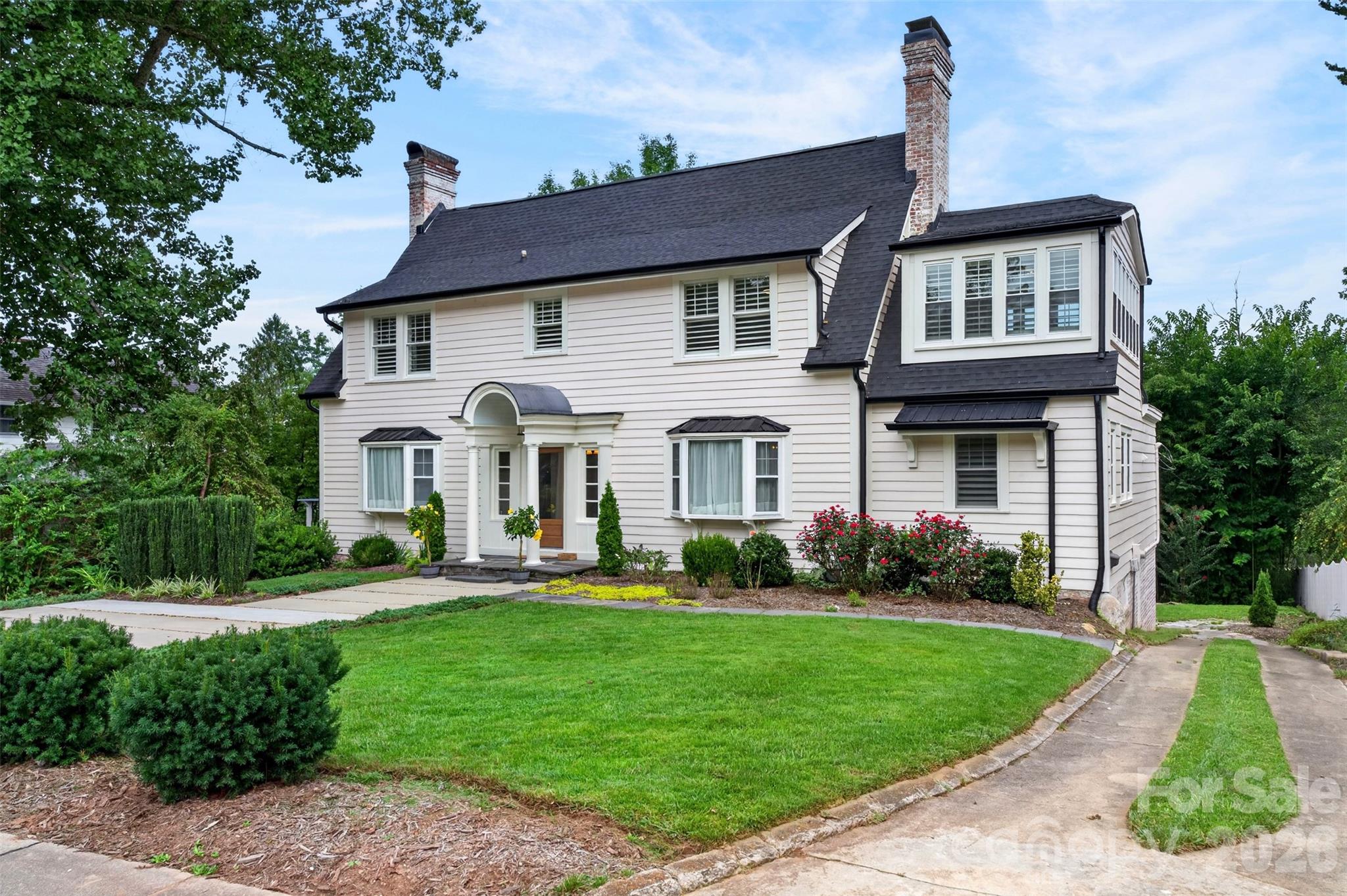 55 Edgemont Road, Asheville, photo 2 of 8