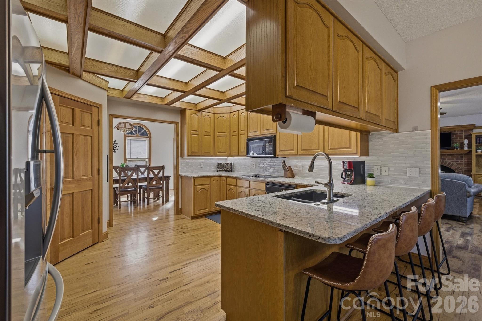 46 Mariners Point Lane, Hickory, photo 6 of 8
