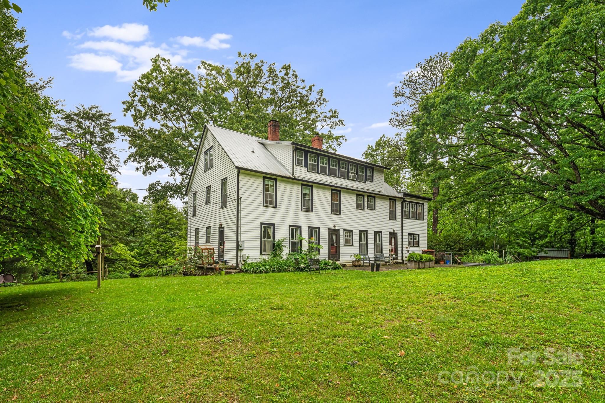 1186 Old Us 70 Highway, Black Mountain, photo 1 of 8