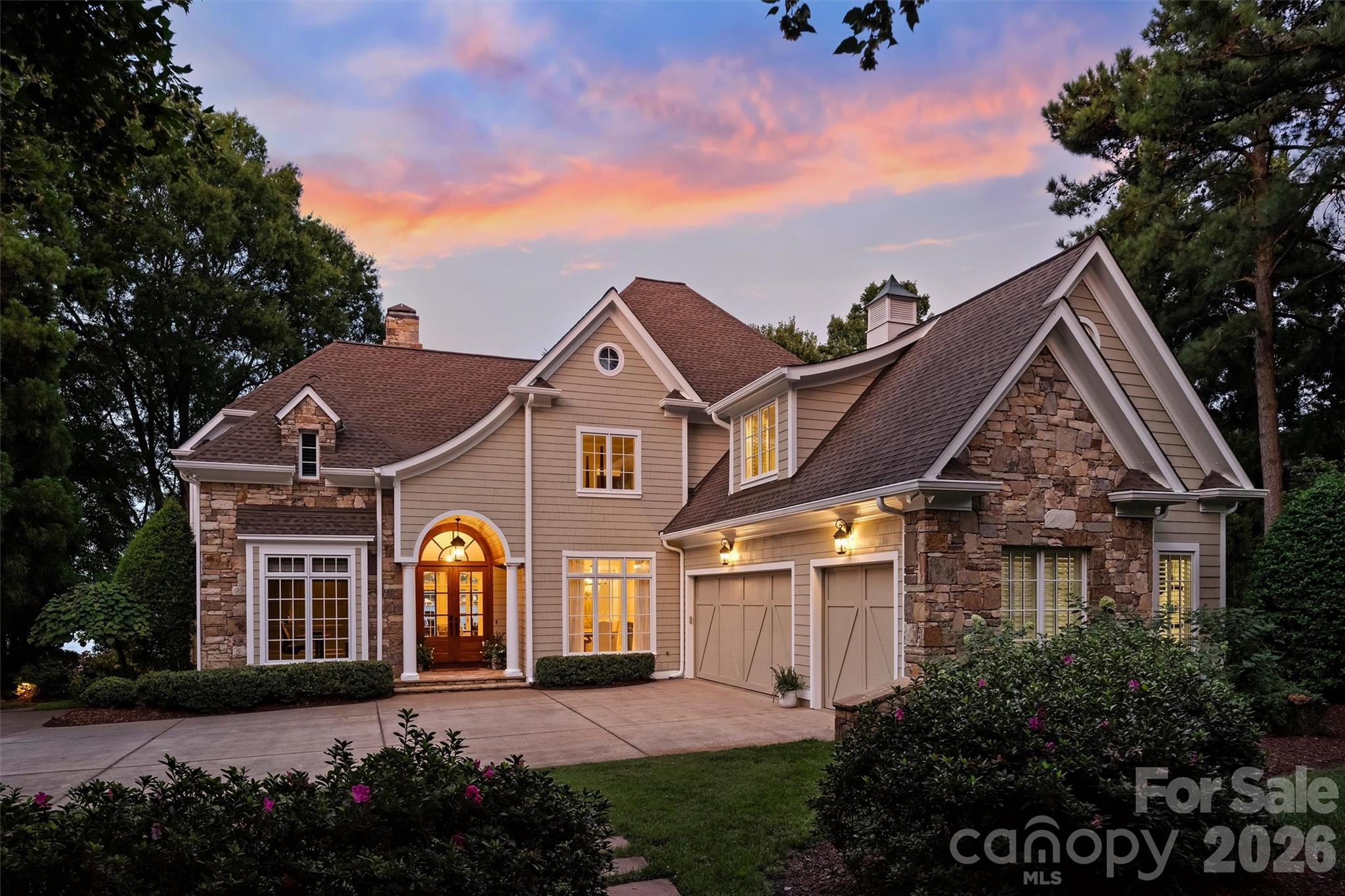 125 Falmouth Road, Mooresville, photo 2 of 8
