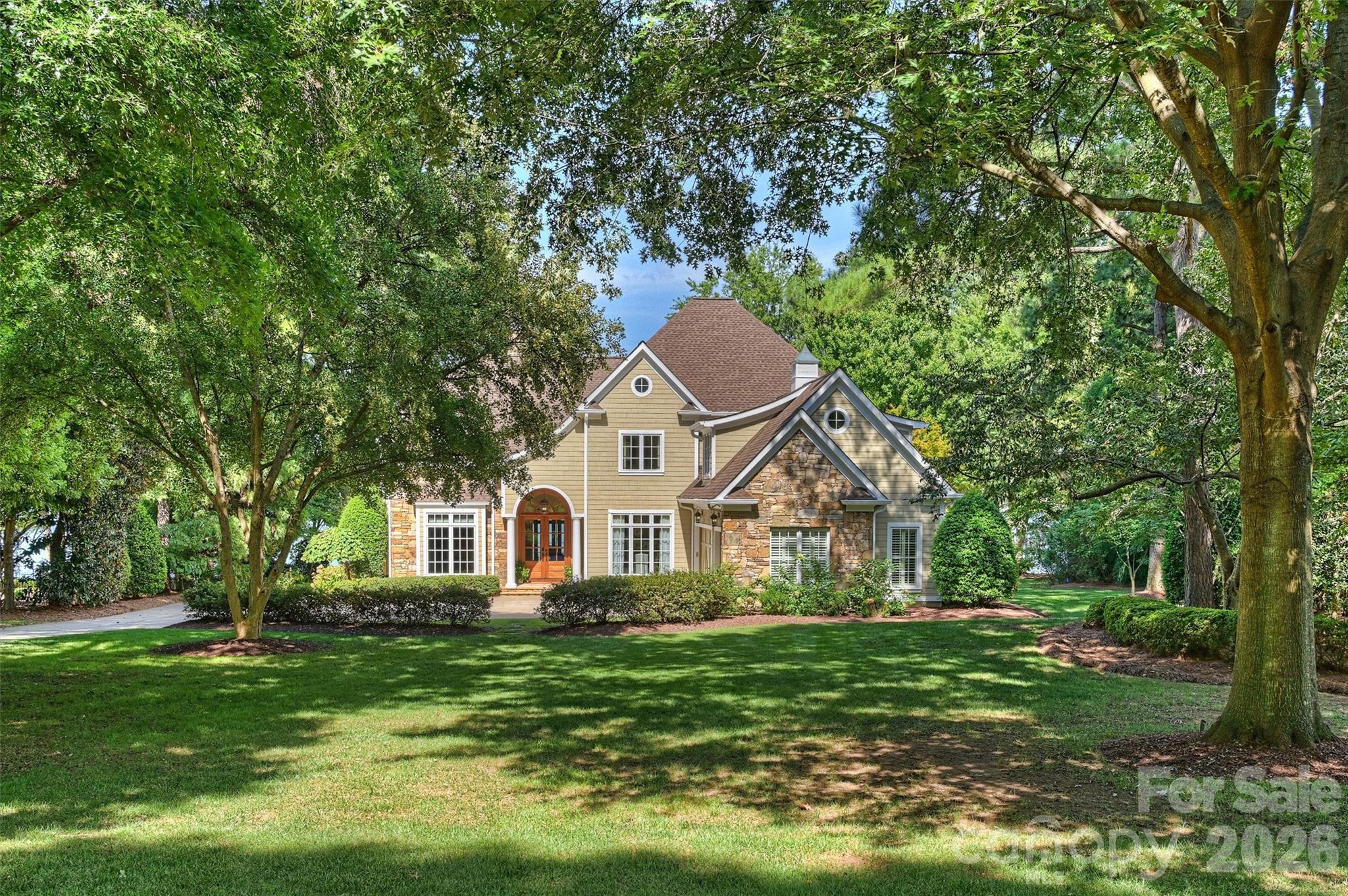125 Falmouth Road, Mooresville, photo 1 of 8