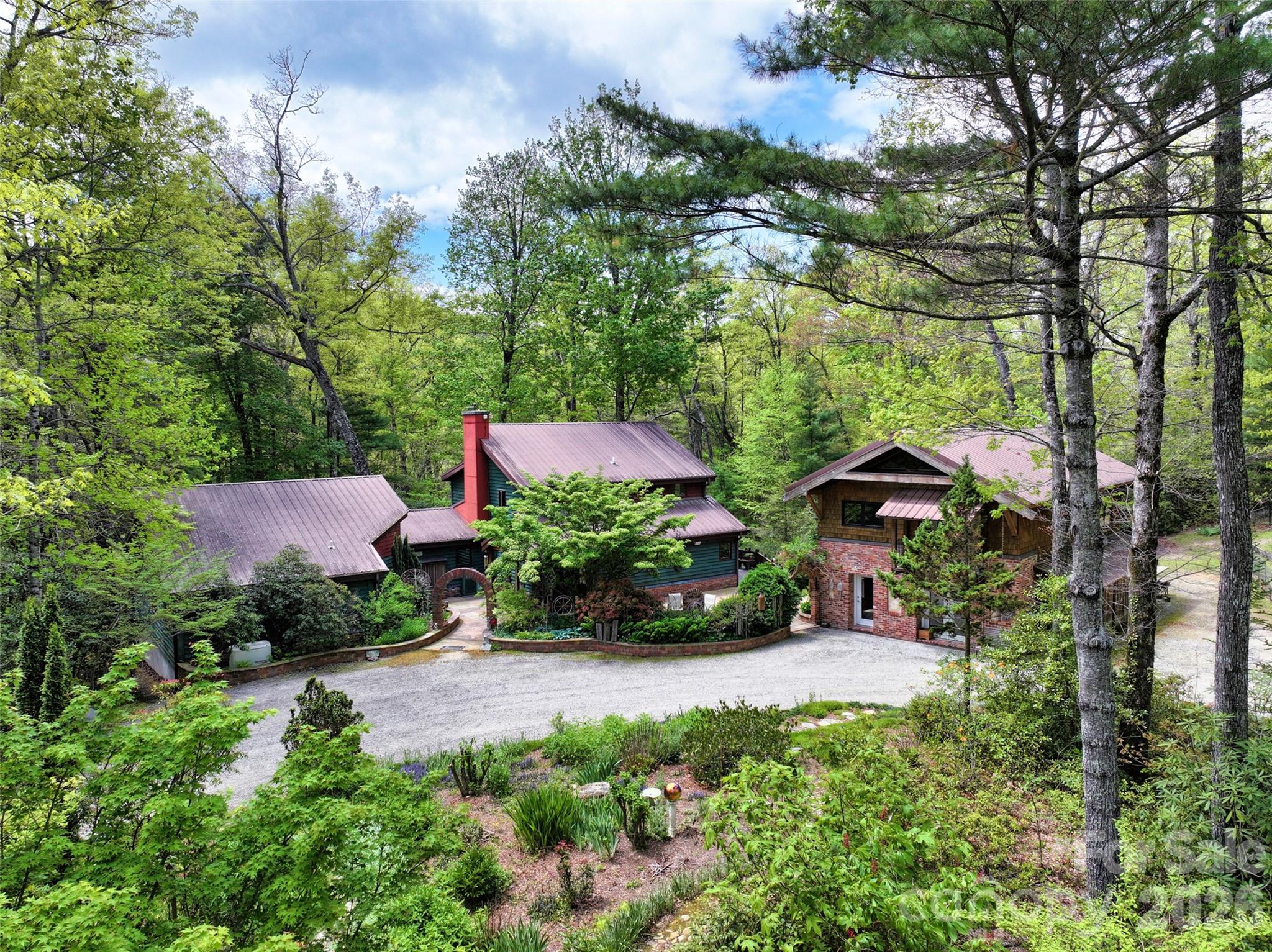 688 Blueberry Farm Road, Zirconia, photo 3 of 8