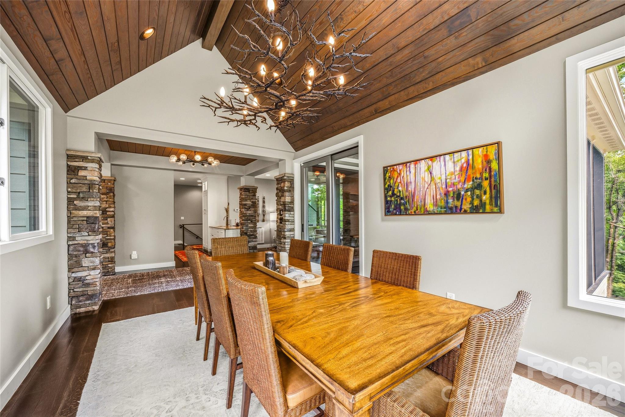 233 Tanglewood Lane, Saluda, photo 6 of 8