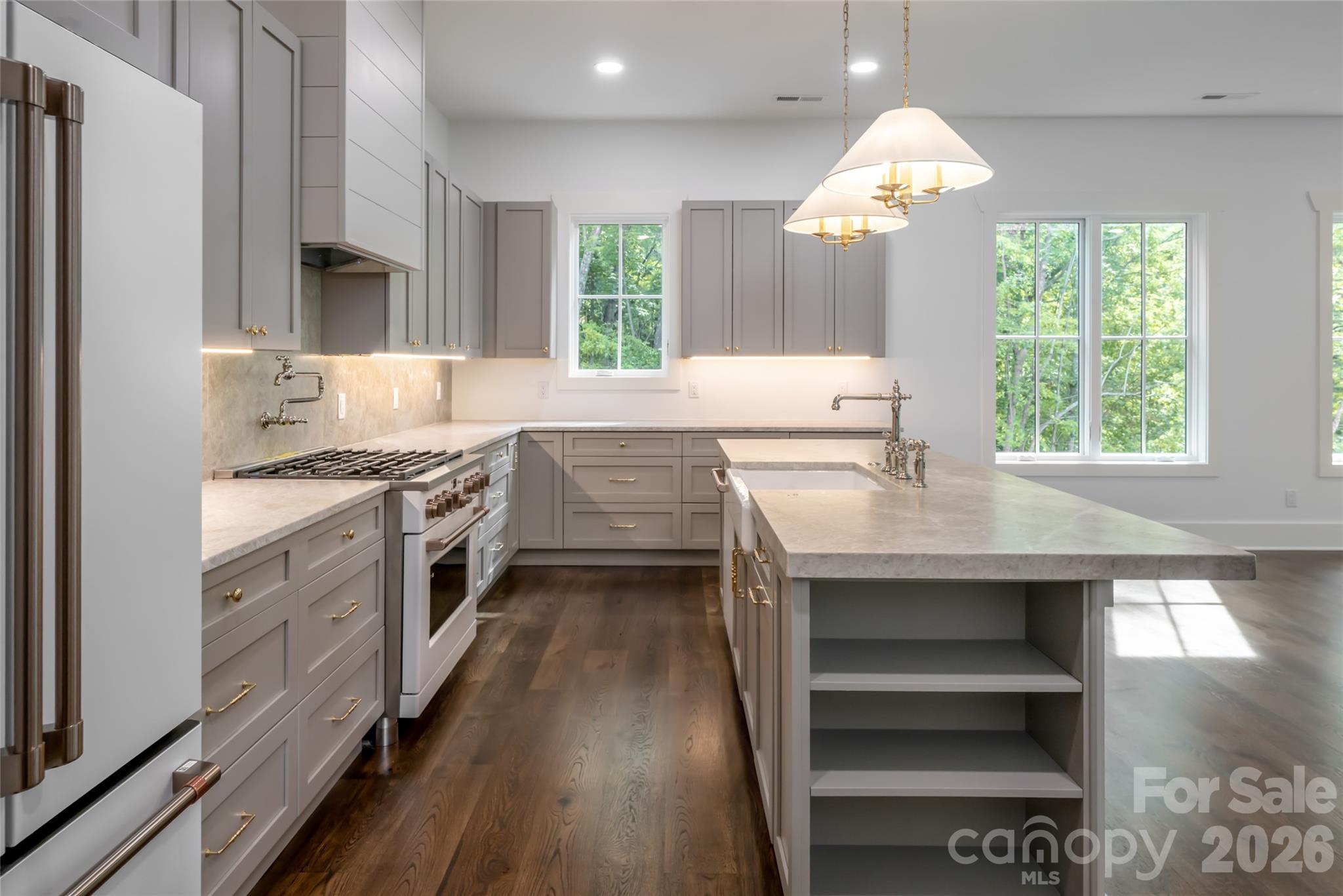 58 Blackgum Court, Hendersonville, photo 2 of 8