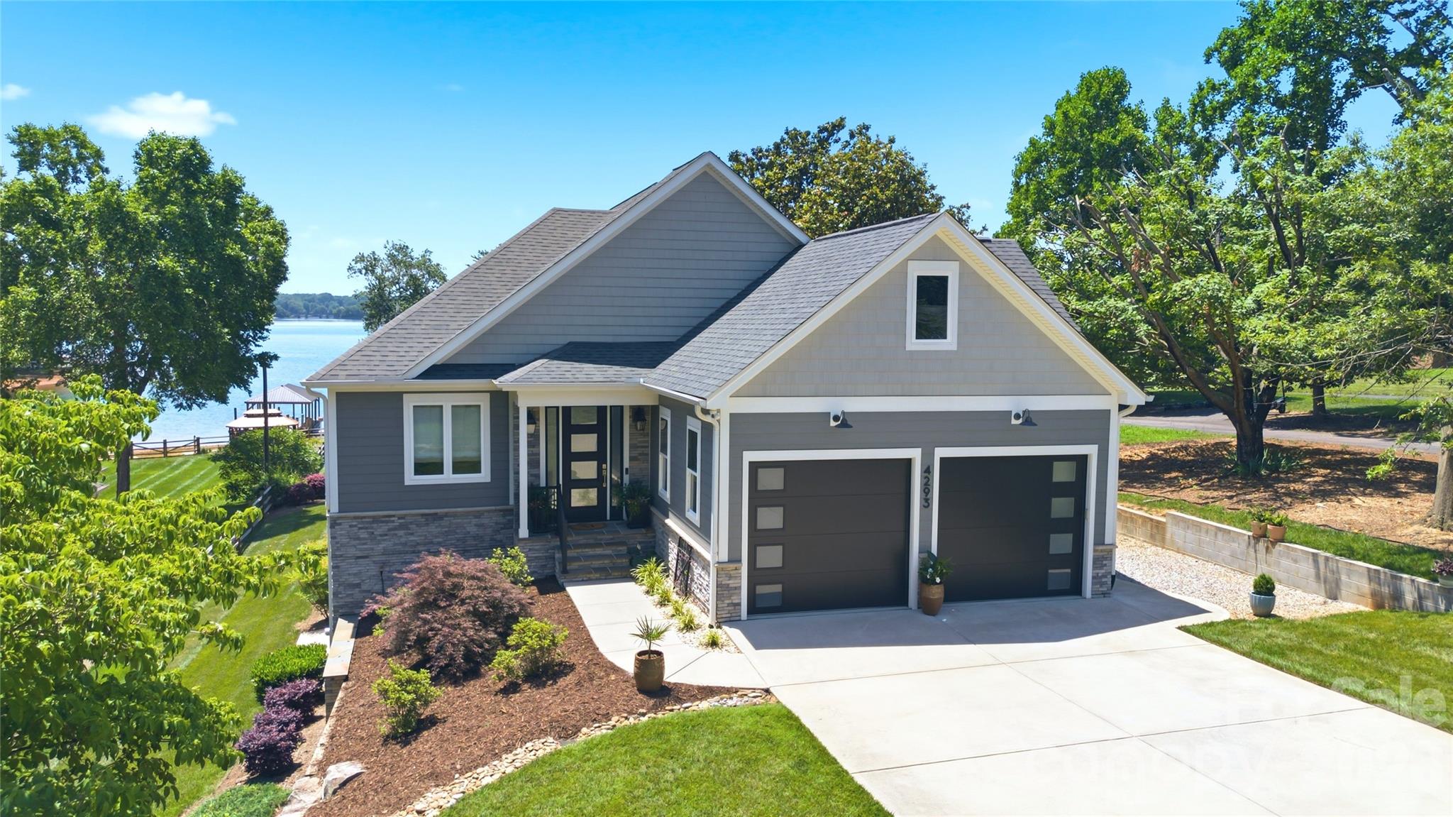 4293 Harbor Lane, Sherrills Ford, photo 3 of 8
