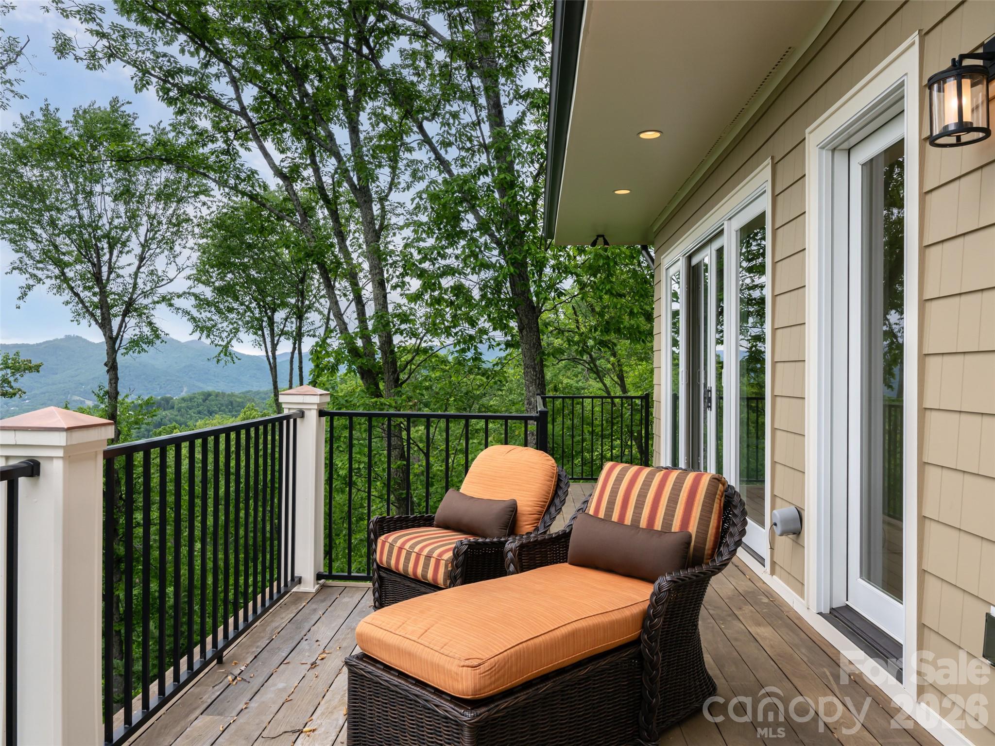 29 Elk Ridge Drive, Asheville, photo 5 of 8