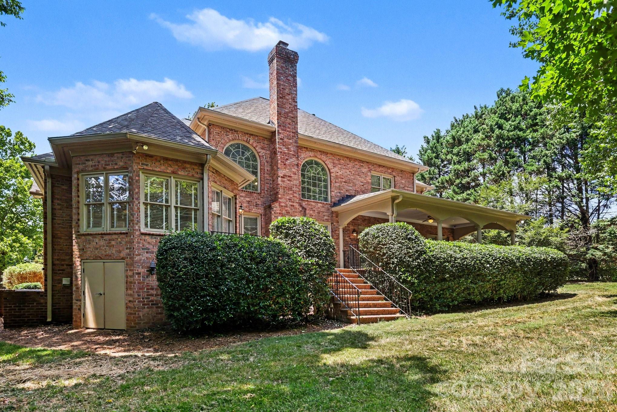 12035 Olympic Club Drive, Charlotte, photo 5 of 8