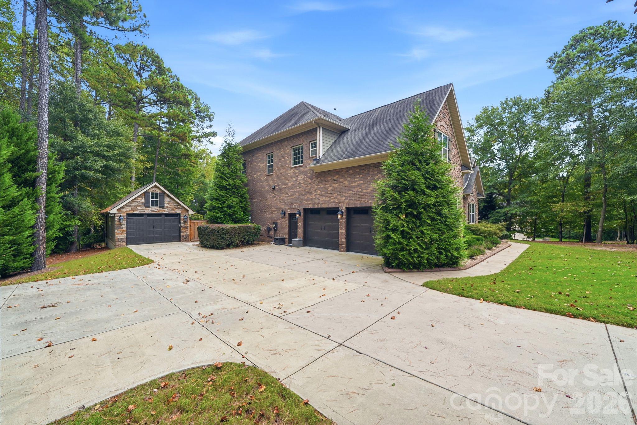 631 May Green Drive, Clover, photo 3 of 8