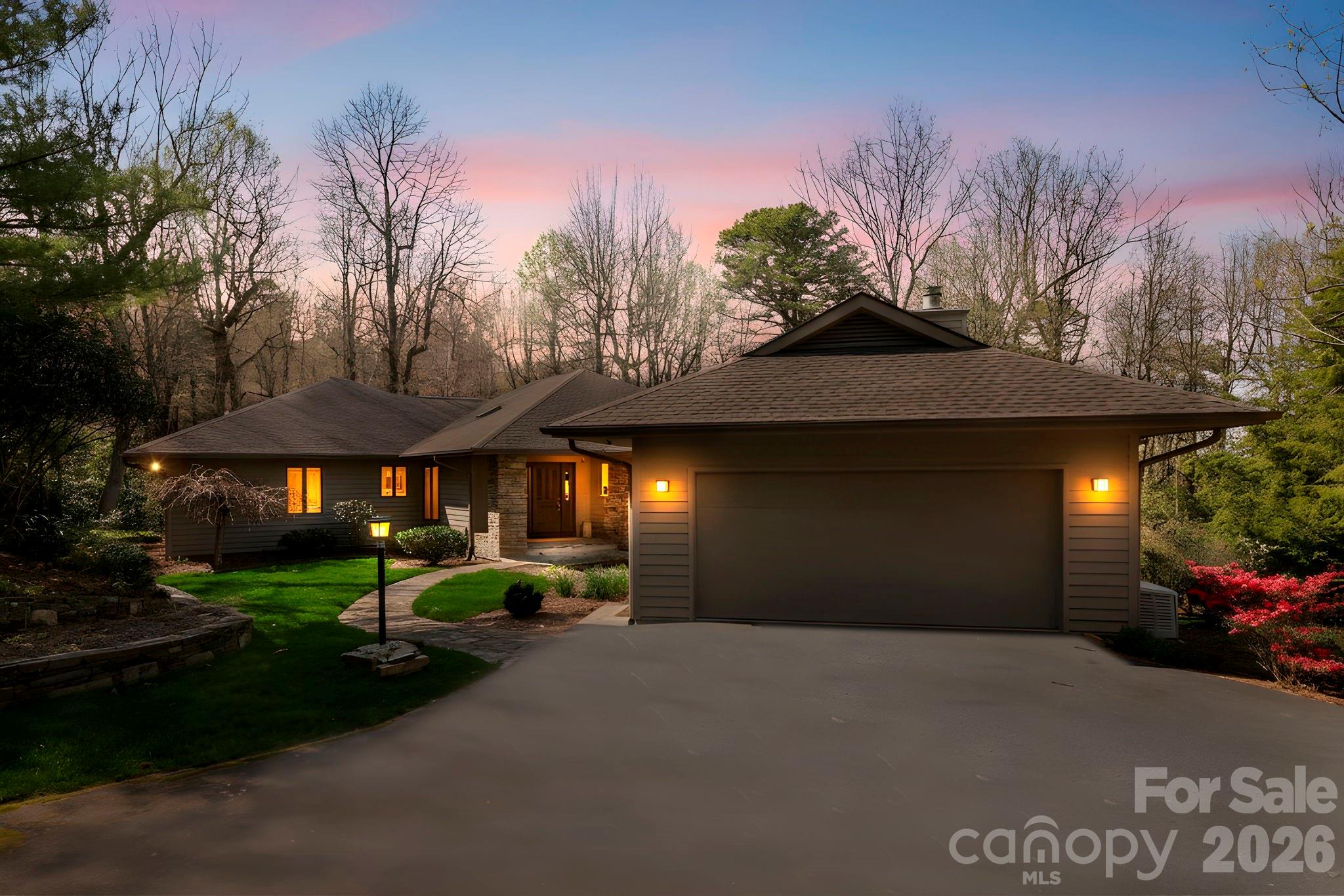 100 Elmridge Drive, Flat Rock, photo 2 of 8