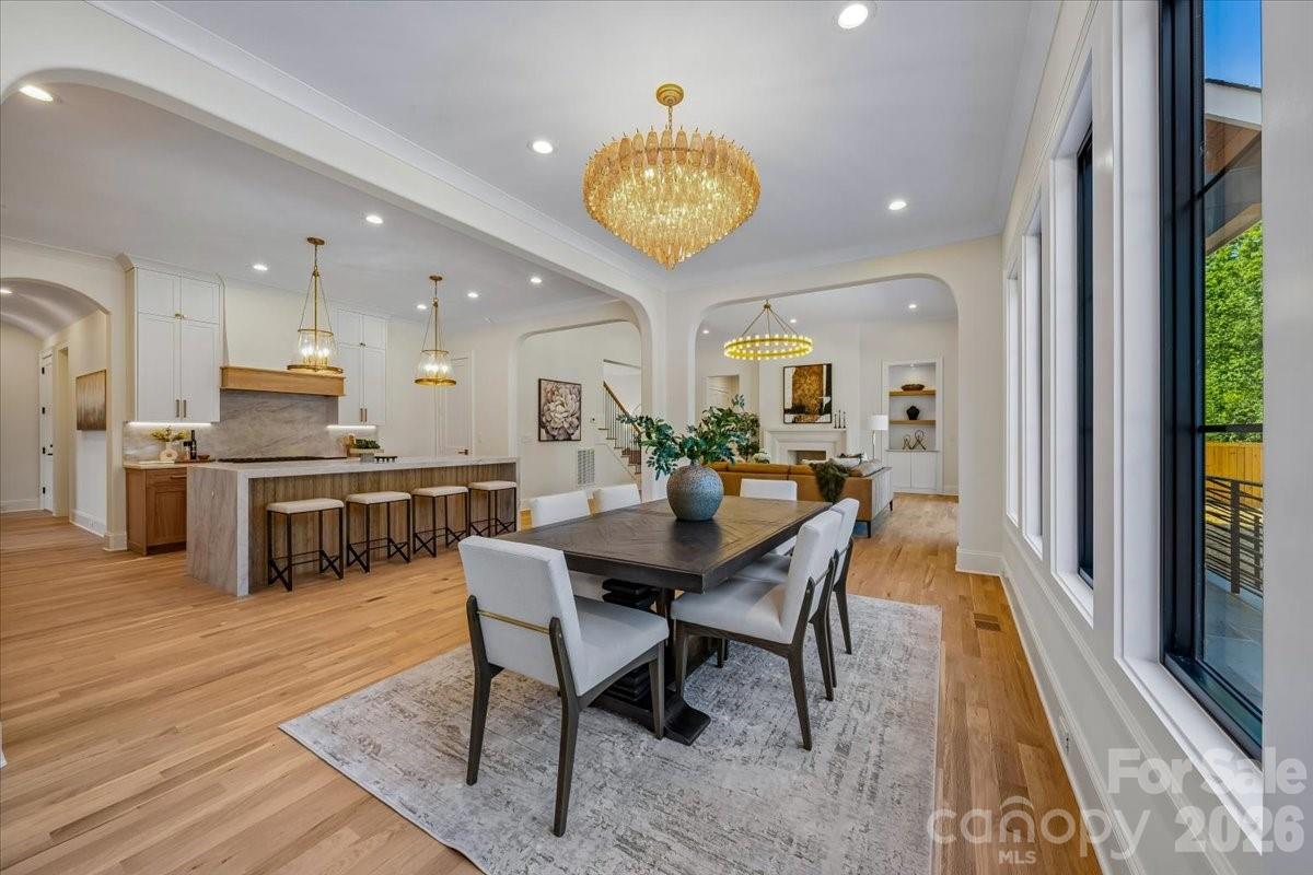 4635 Water Oak Road, Charlotte, photo 5 of 8