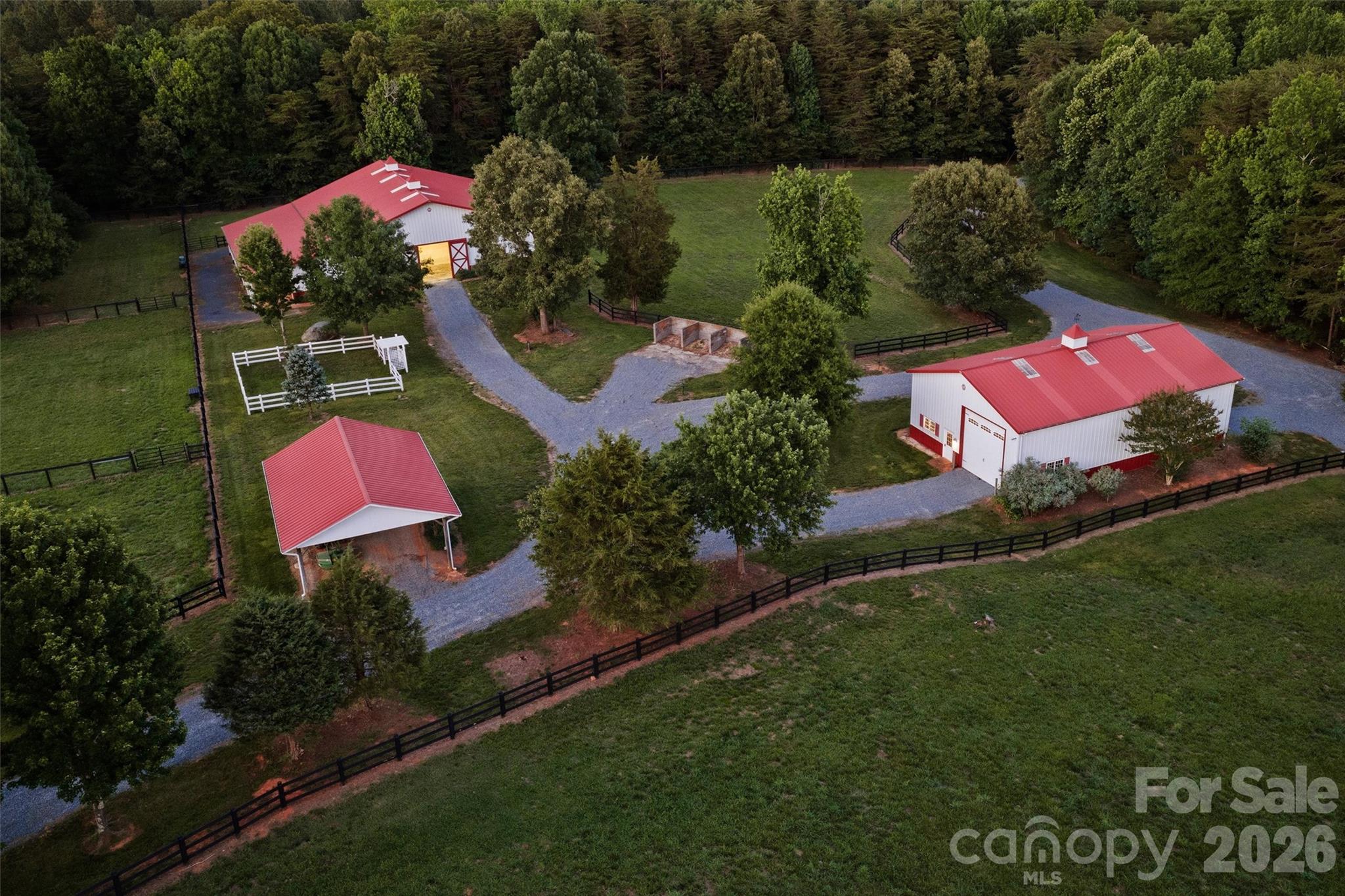 172 & 186 Tuckertown Road, New London, photo 1 of 8