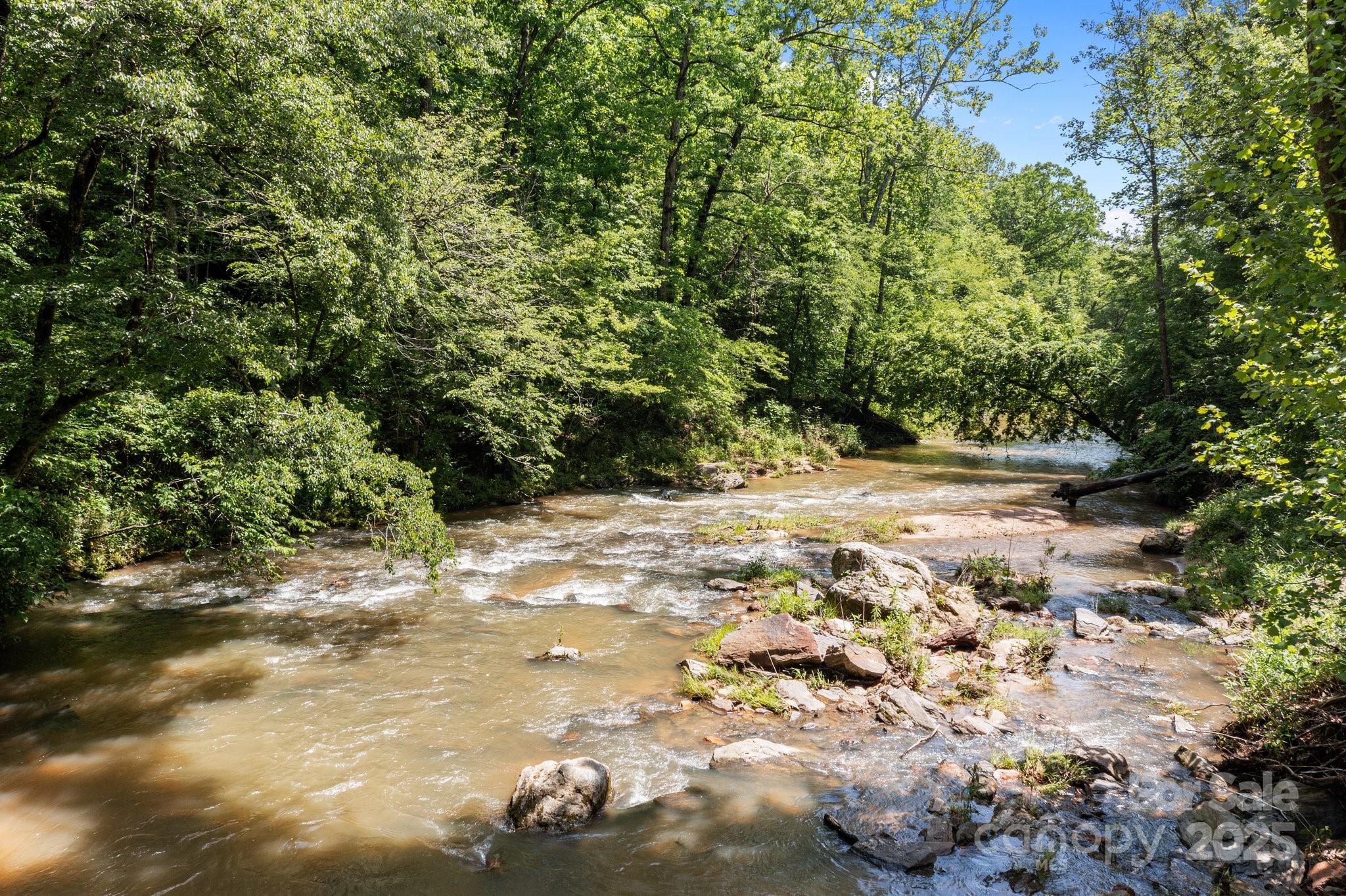 437 Linneys Mill Road, Union Grove, photo 4 of 8