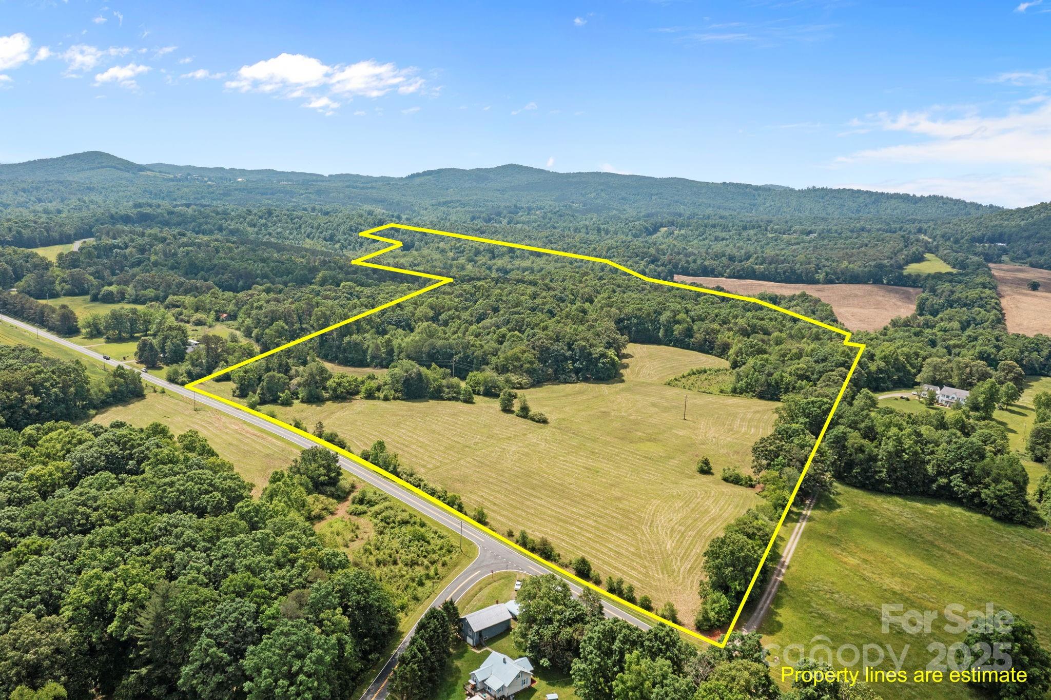 437 Linneys Mill Road, Union Grove, photo 1 of 8