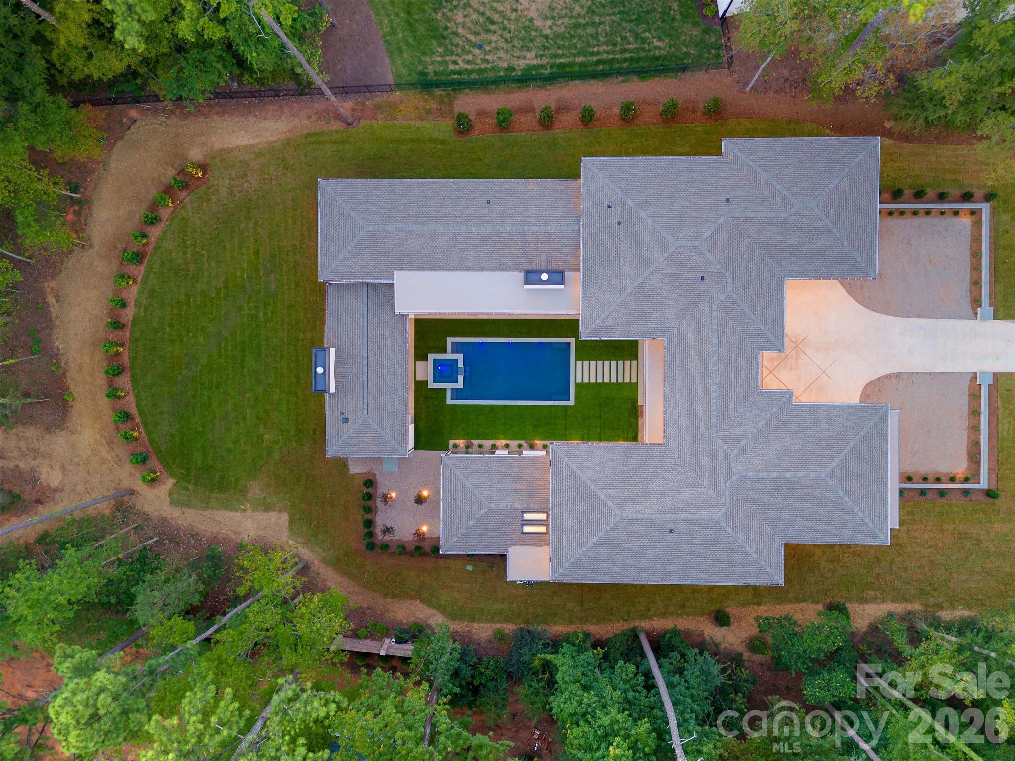 2019 Pellyn Wood Drive, Charlotte, photo 3 of 8