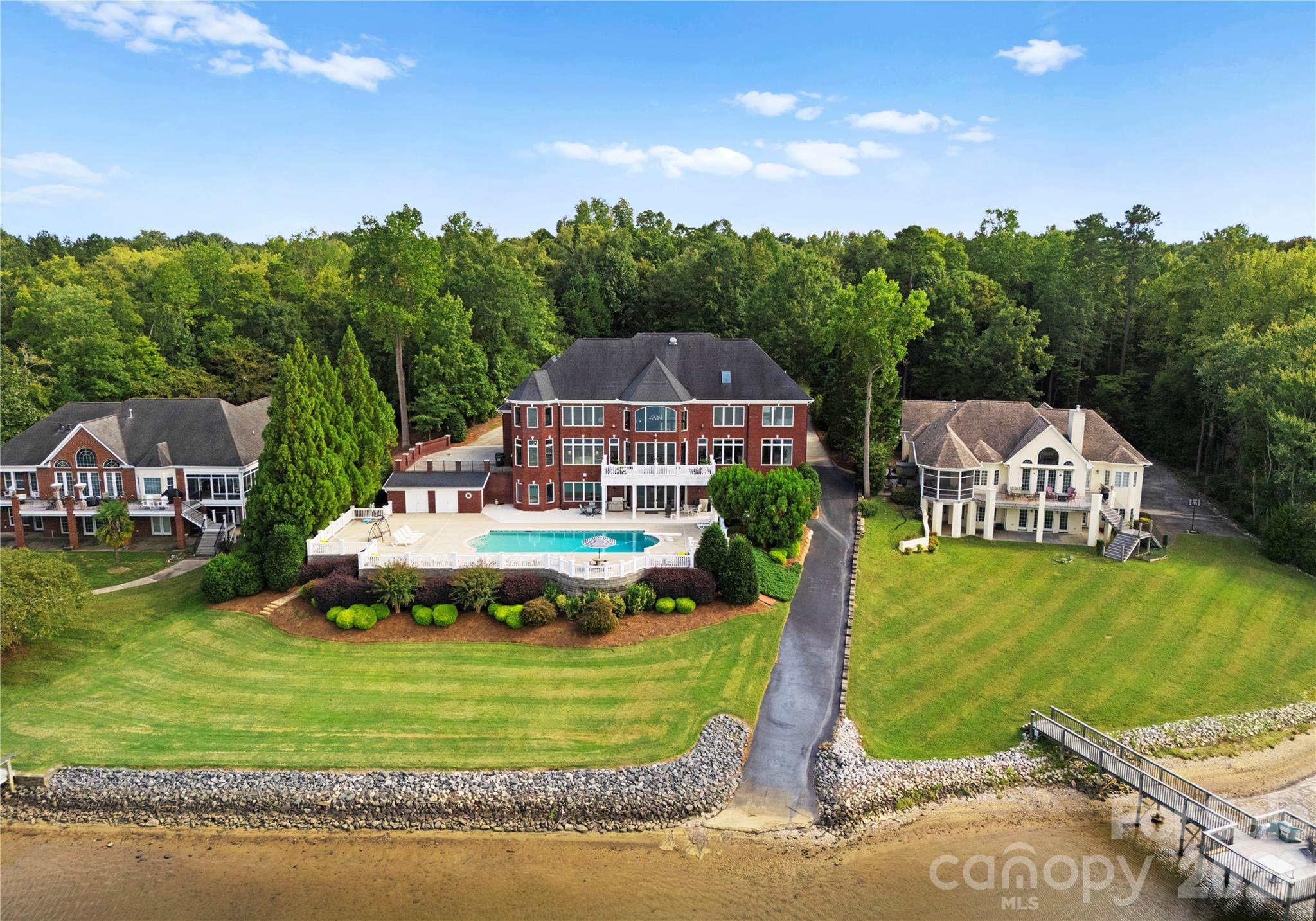 249 Blue Heron Drive, Rock Hill, photo 6 of 8