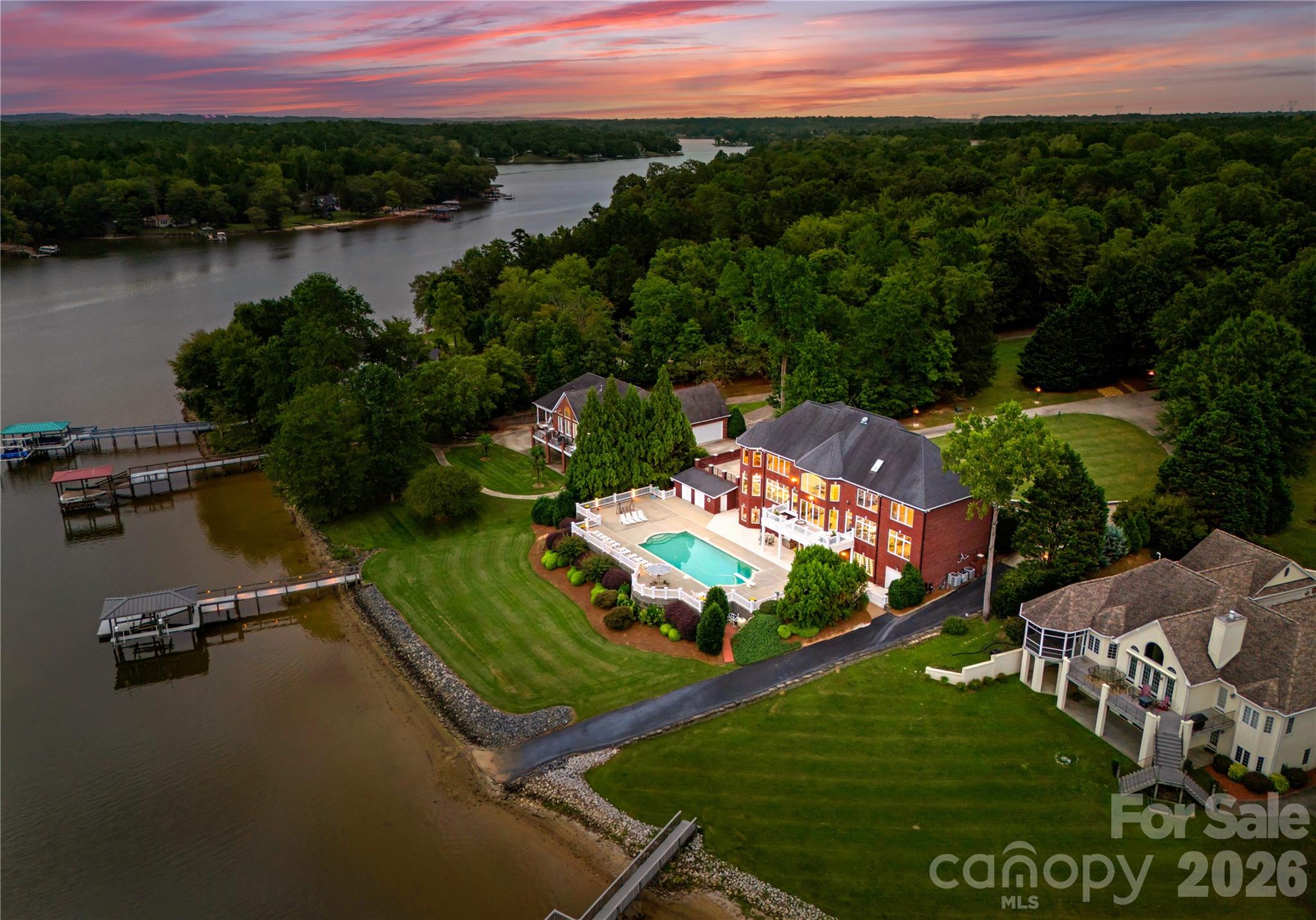 249 Blue Heron Drive, Rock Hill, photo 3 of 8