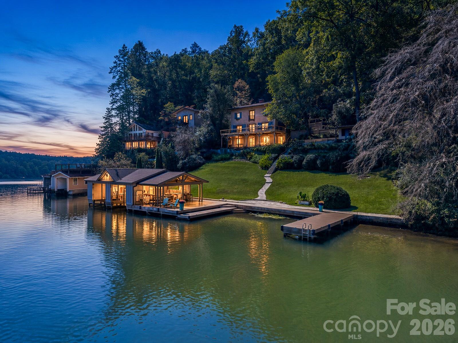 325 Tryon Bay Circle, Lake Lure, photo 1 of 8
